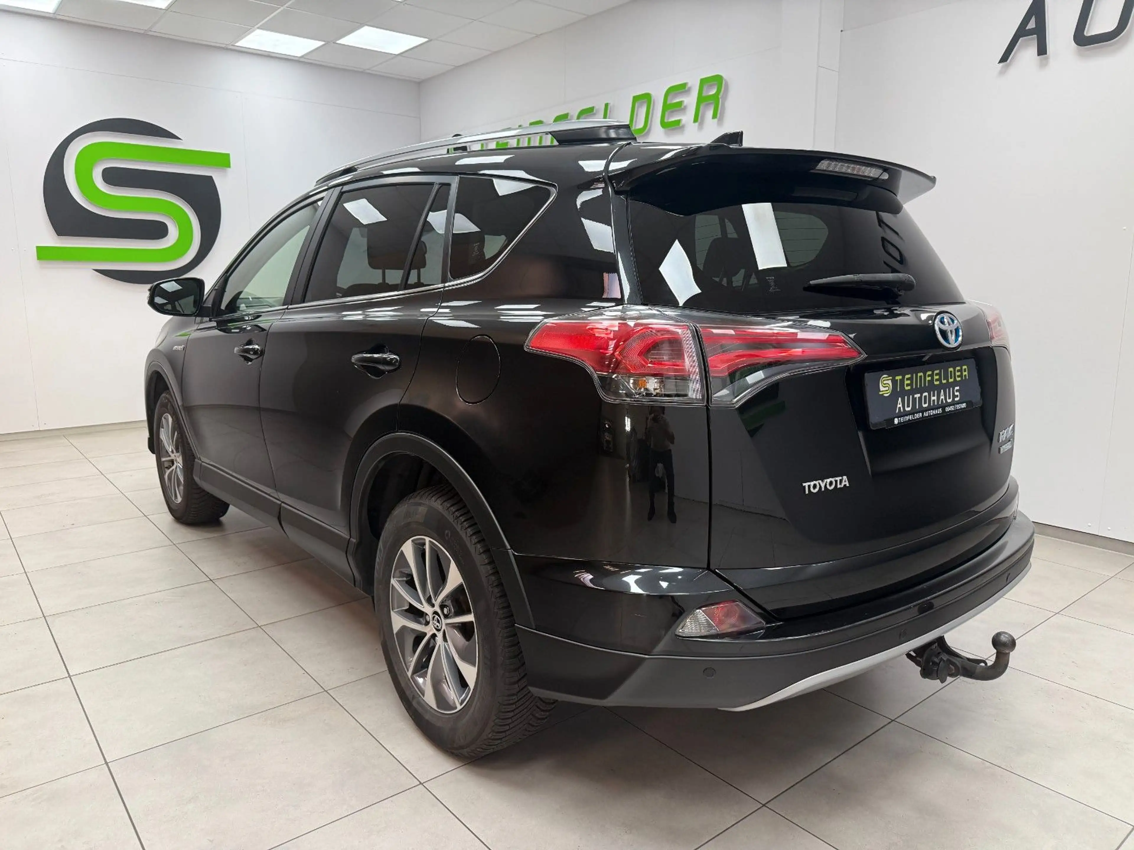 Toyota RAV4 2.5 Hybrid / RKAM / NAVI / SHZ / LED — photo 5