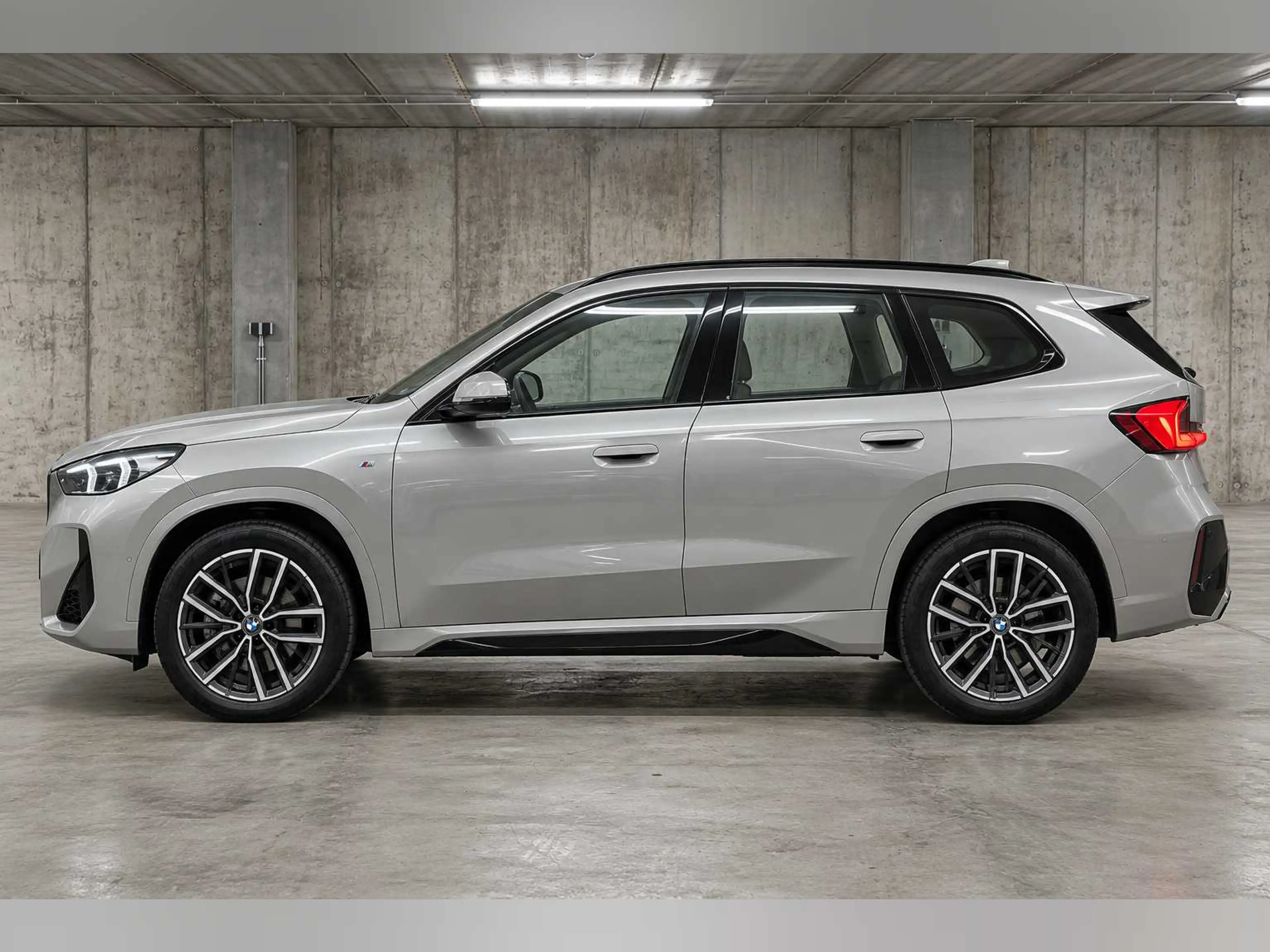 BMW X1 X1 sDrive18i Aut. M Sportpaket — photo 6
