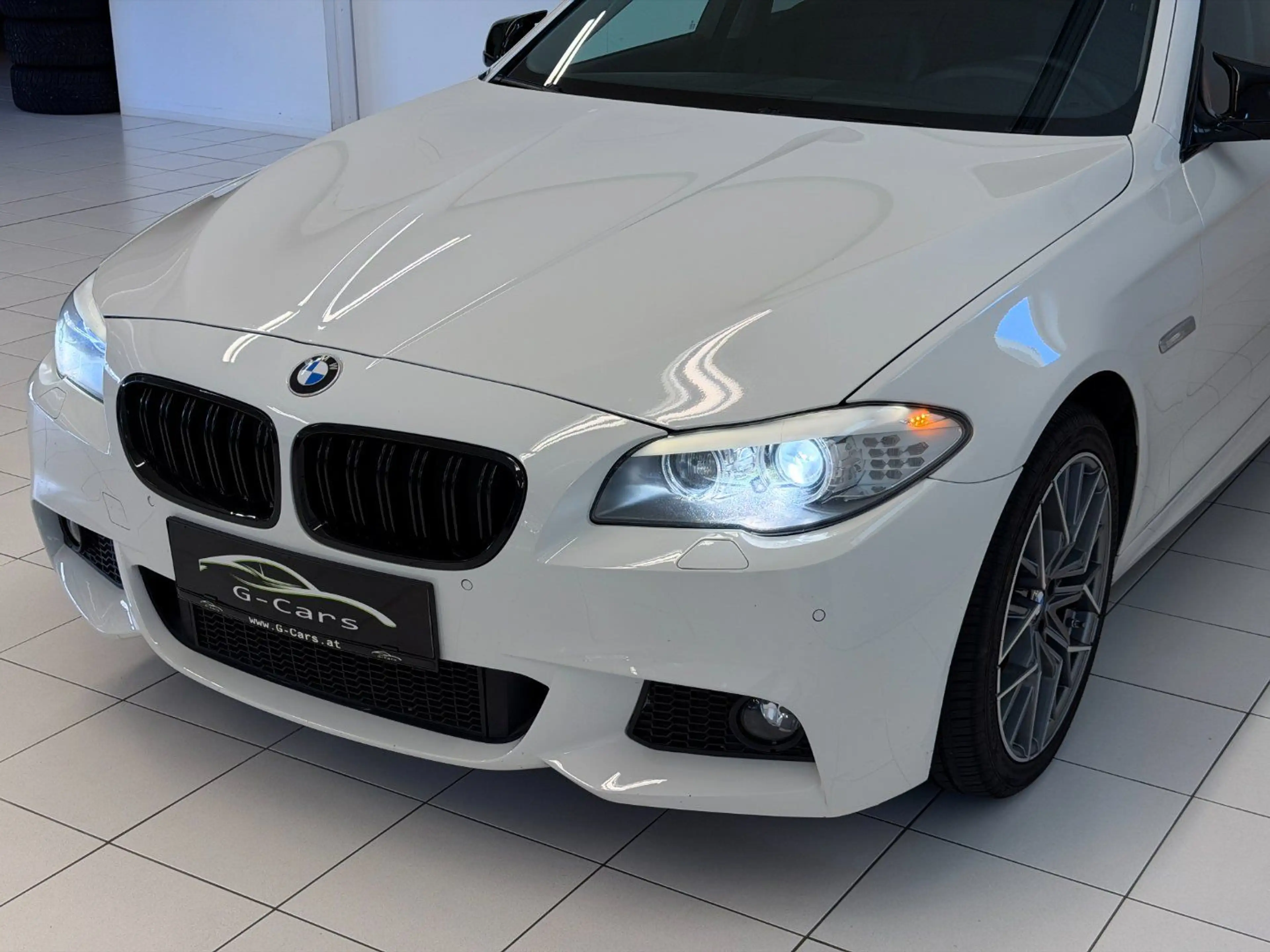 BMW 525 d Touring xDrive*M-SPORT*AHK*R-KAMERA* — photo 5