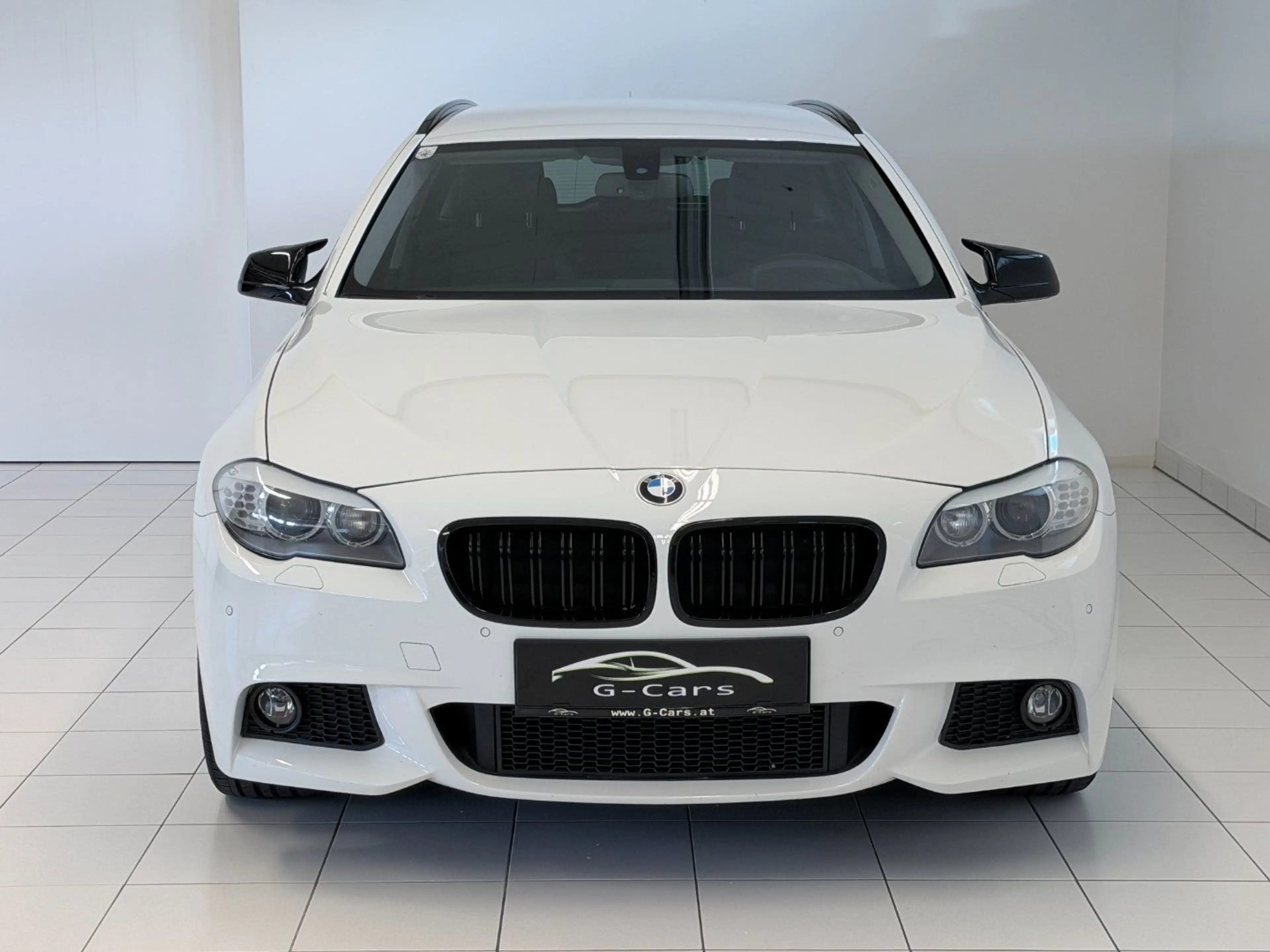 BMW 525 d Touring xDrive*M-SPORT*AHK*R-KAMERA* — photo 2