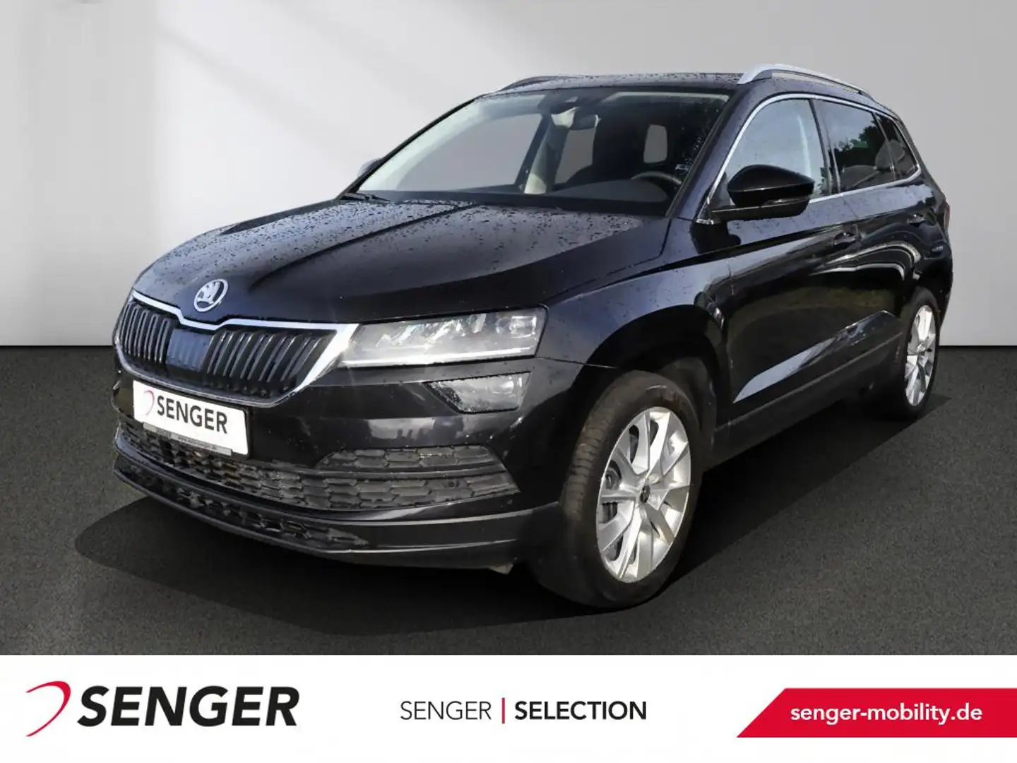 Skoda Karoq 1.5 TSI Style DSG Navi Panorama LED PDC Zwart - 1