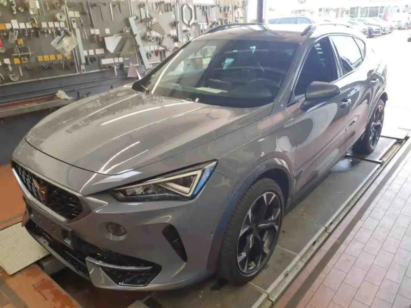 CUPRA Formentor 1.4 eHybrid VZ SUPERSPORT AHK eSITZE L Grau - 2