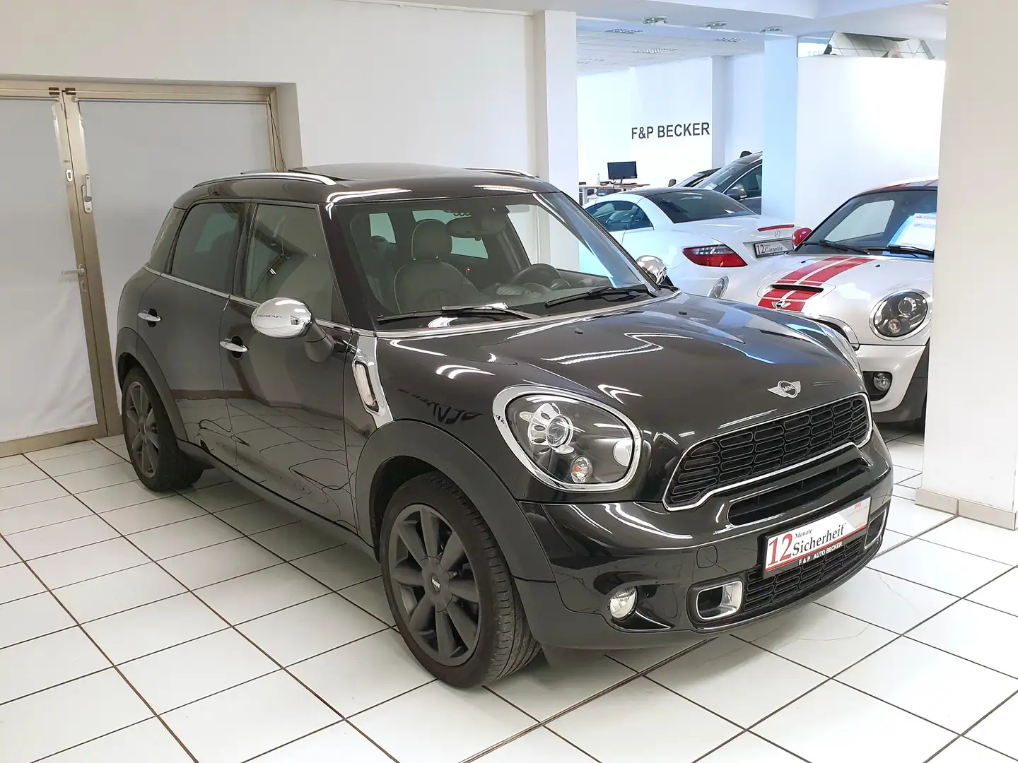 MINI Cooper SD Countryman Automatik 1.Hand Leder Pano BiXenon Apple CarPlay Negro - 2