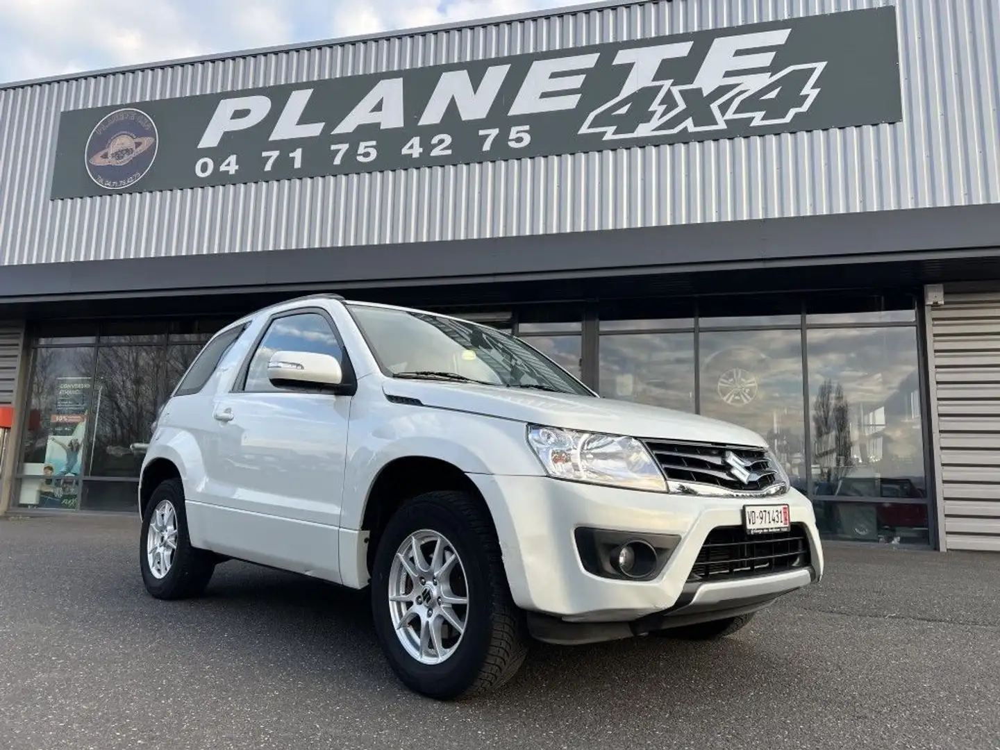 Suzuki Grand Vitara 2.4 L VVT 166 CV BVA Blanc - 1
