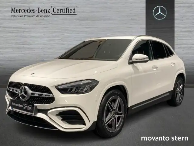Mercedes-Benz GLA 200 200d 8G-DCT