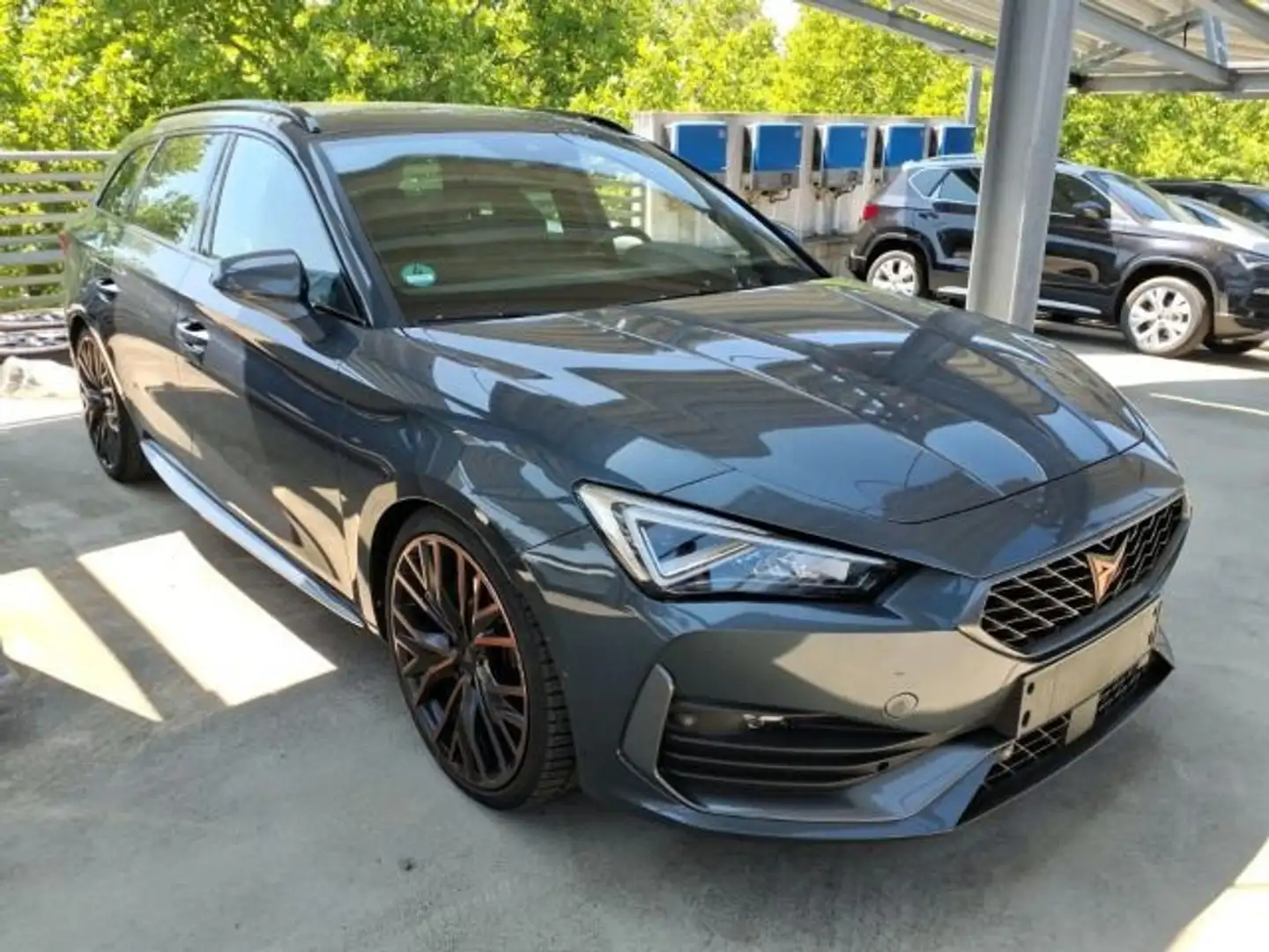 CUPRA Leon Sportstourer 1.4 eHybrid VZ KAMERA LM19 AHK Grau - 2