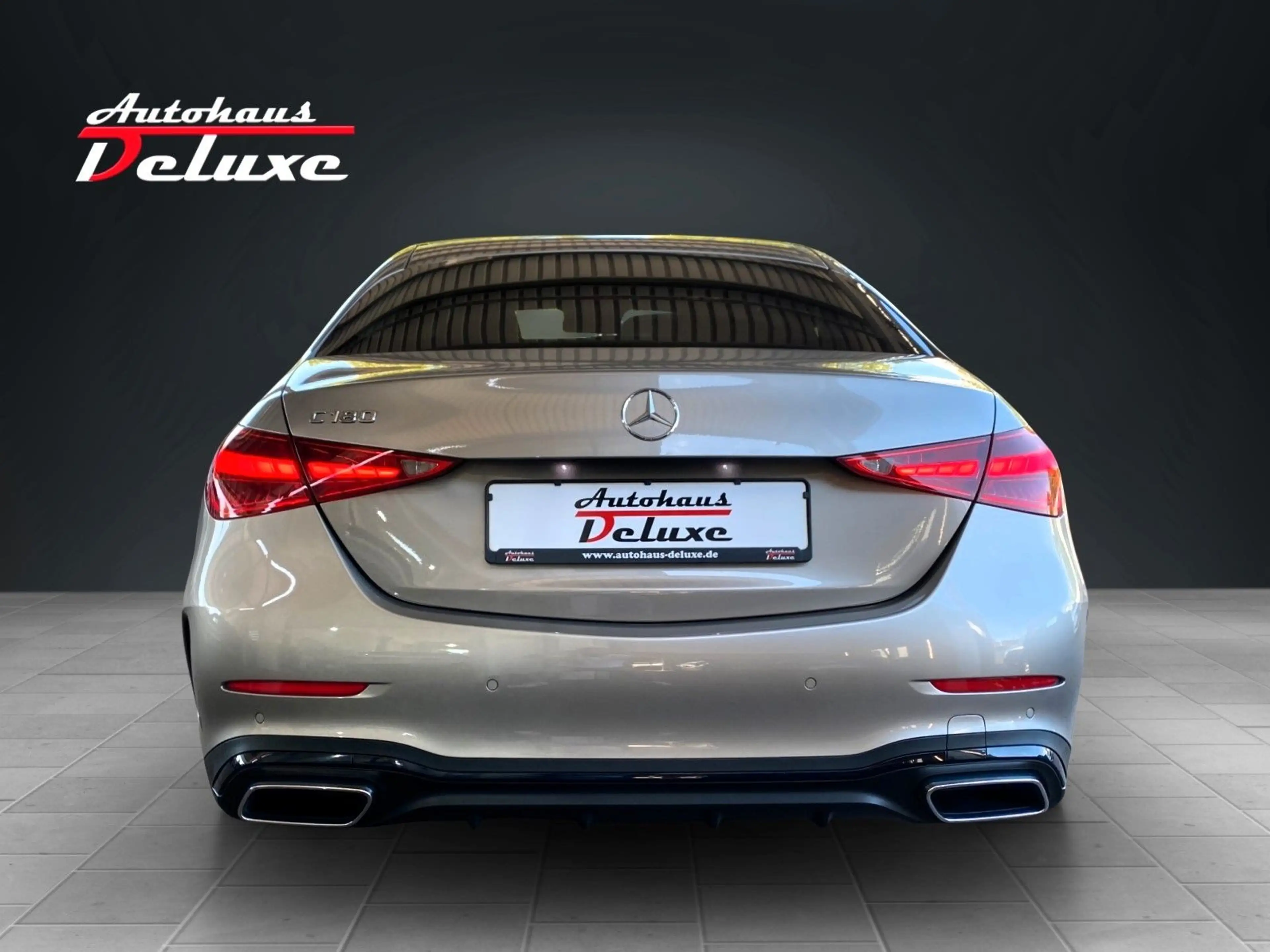 Mercedes-Benz C 180 AMG-LINE NIGHT PAKET NAVI-KAMERA-DIG.TACHO — photo 6