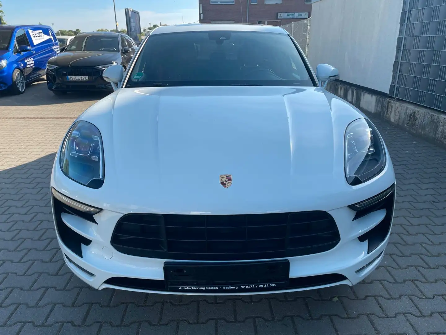 Porsche Macan GTS, Ahk,Panoramdach,Alcantara Weiß - 2