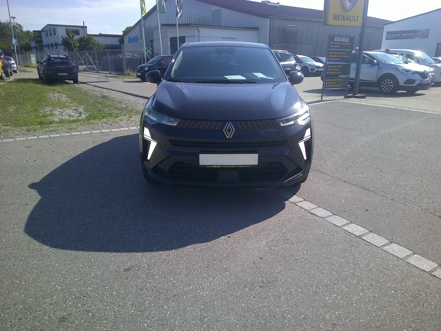 Renault Captur Techno Automatik Schwarz - 2