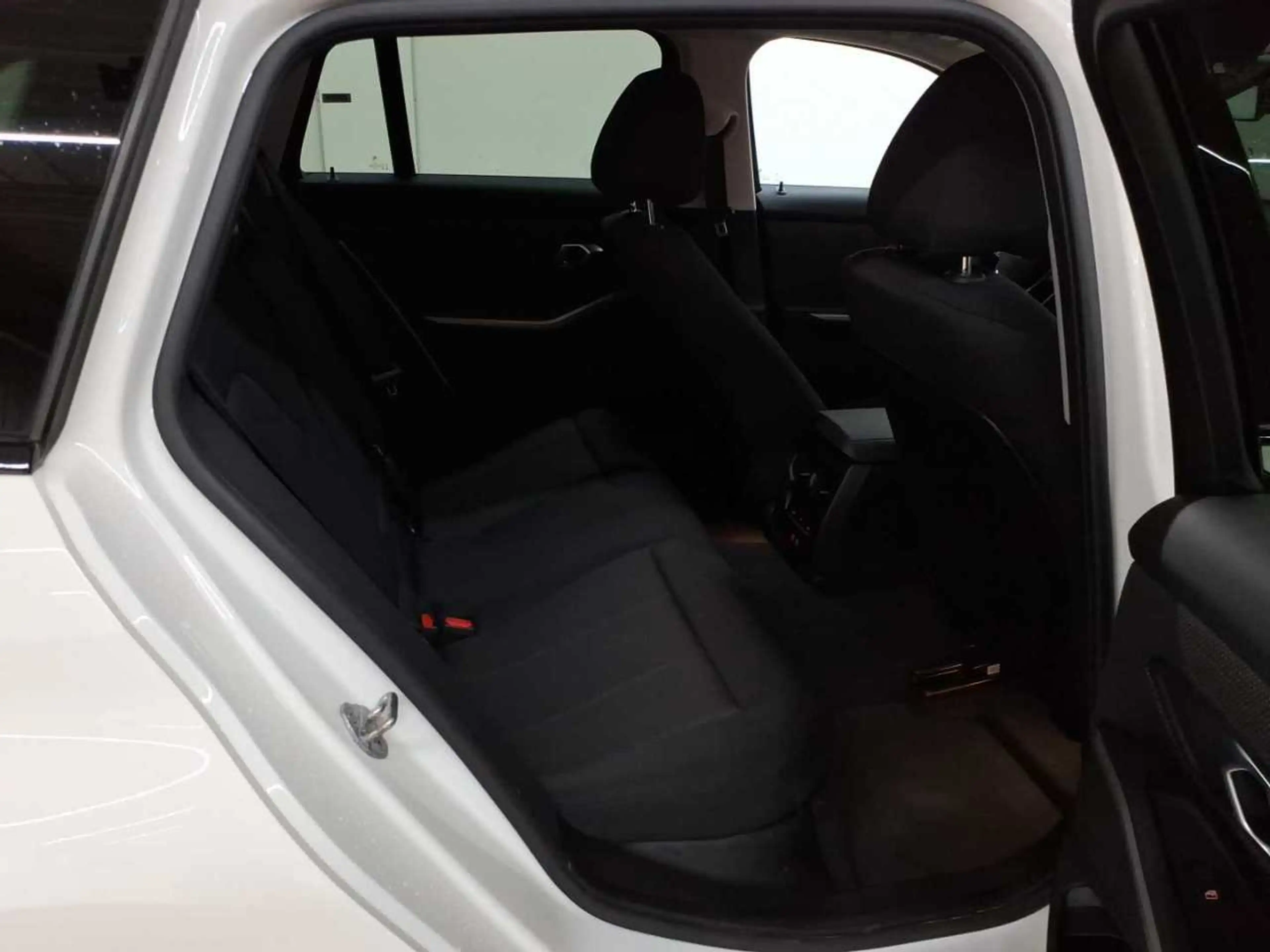 BMW 318 318d Touring Aut. Navi AHK SHZ — photo 14