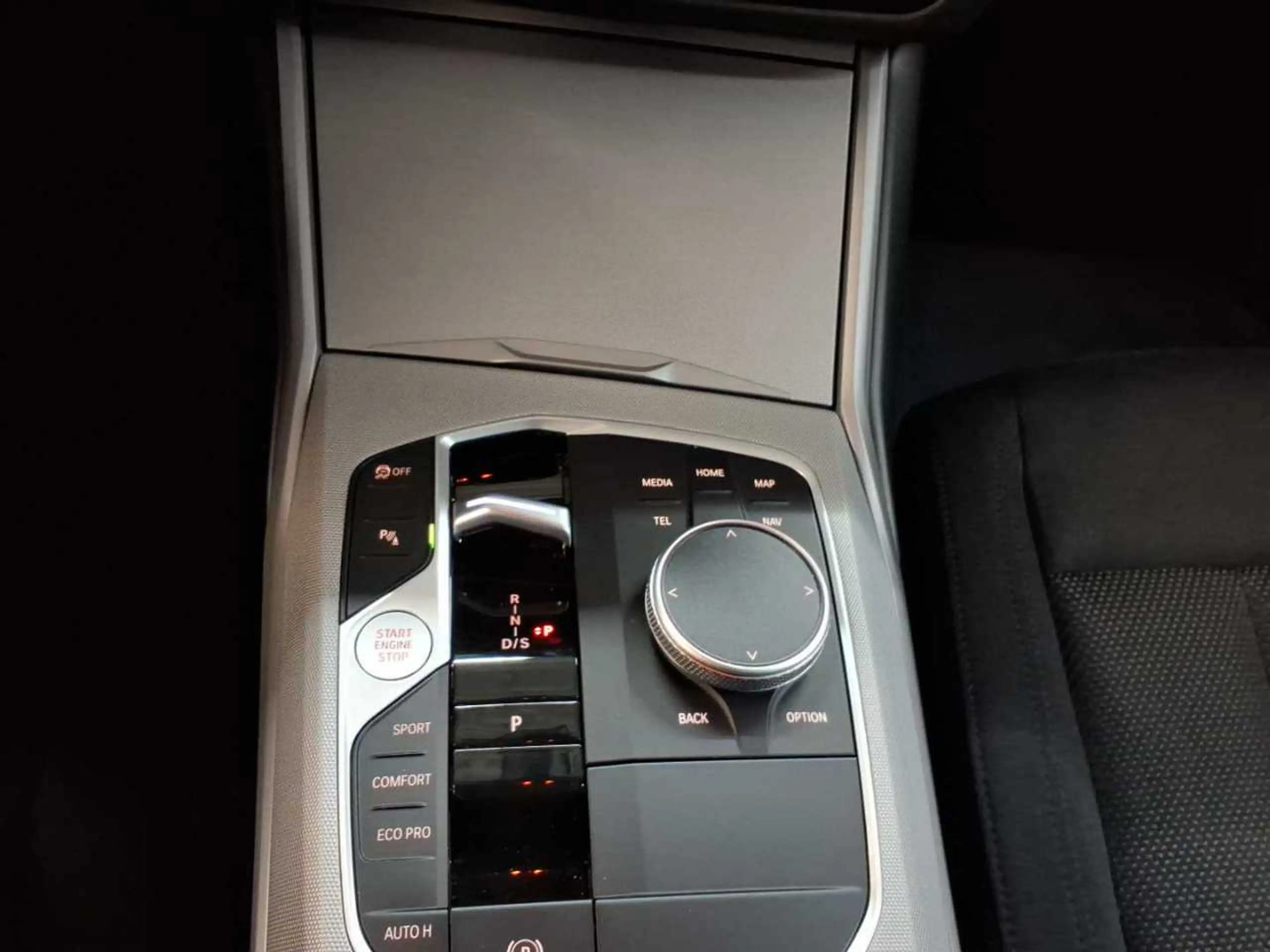 BMW 318 318d Touring Aut. Navi AHK SHZ — photo 10
