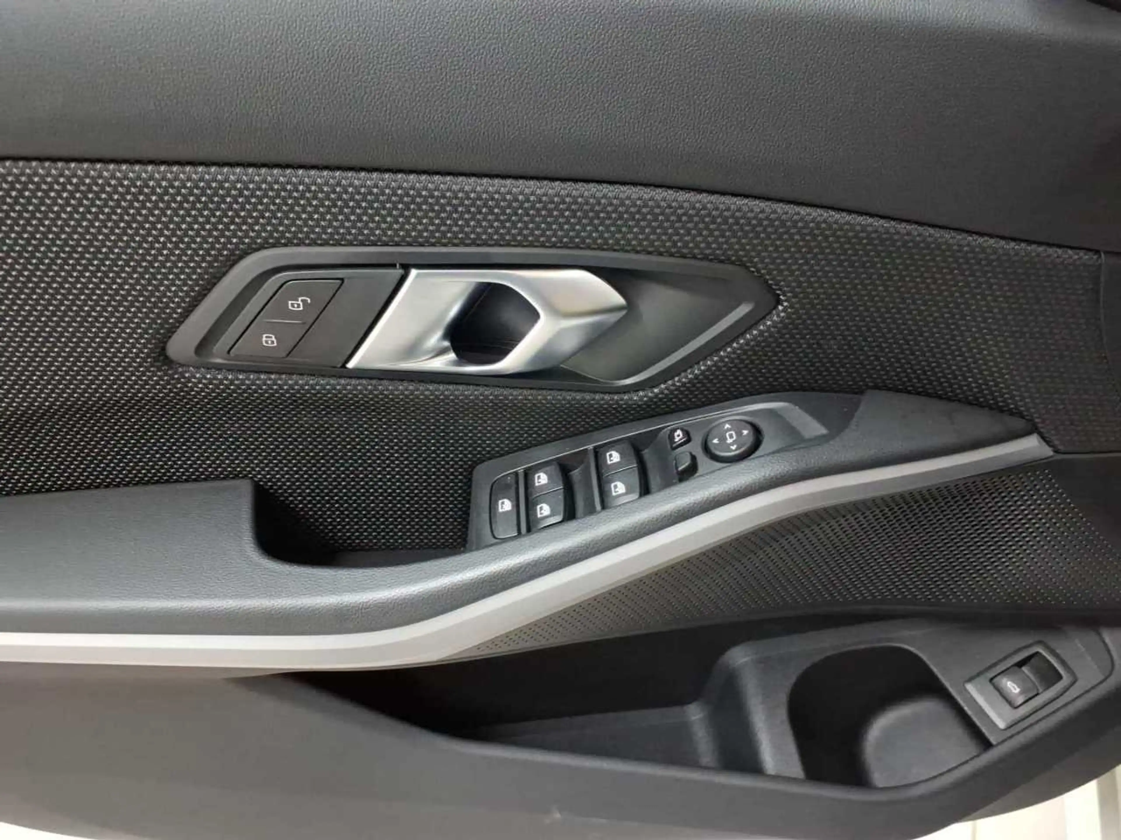 BMW 318 318d Touring Aut. Navi AHK SHZ — photo 19
