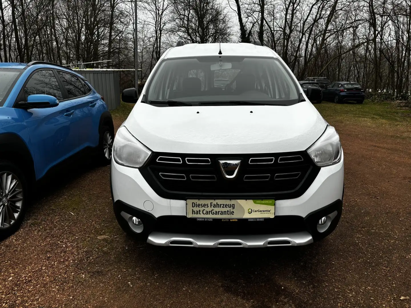 Dacia Dokker TCe 115 Stepway Celebration + NAVIGATION Weiß - 1