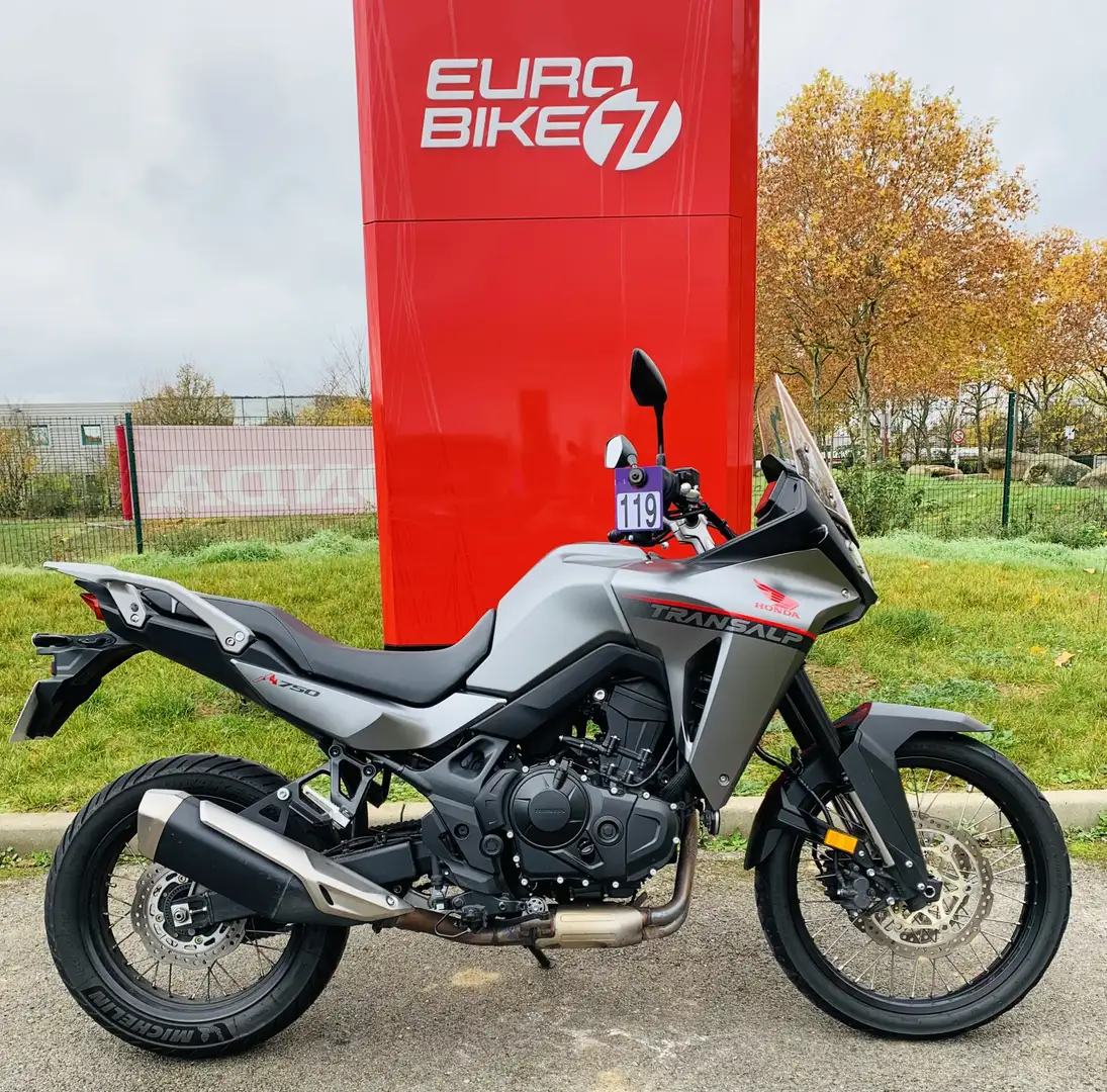 Honda XL 750 Transalp Gris - 1