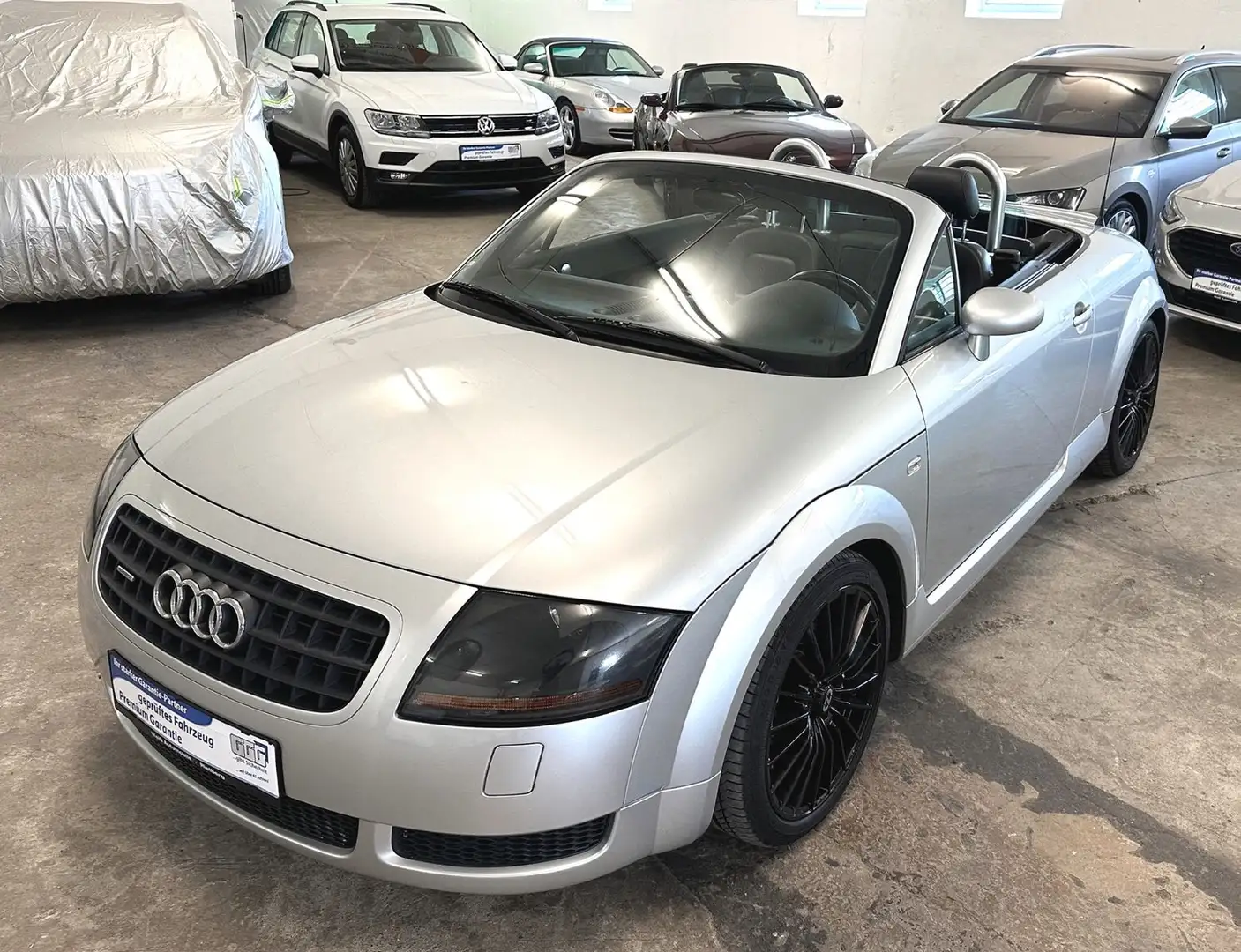 Audi TT 1.8 T Roadster quattro, wenig KM, original Silber - 1
