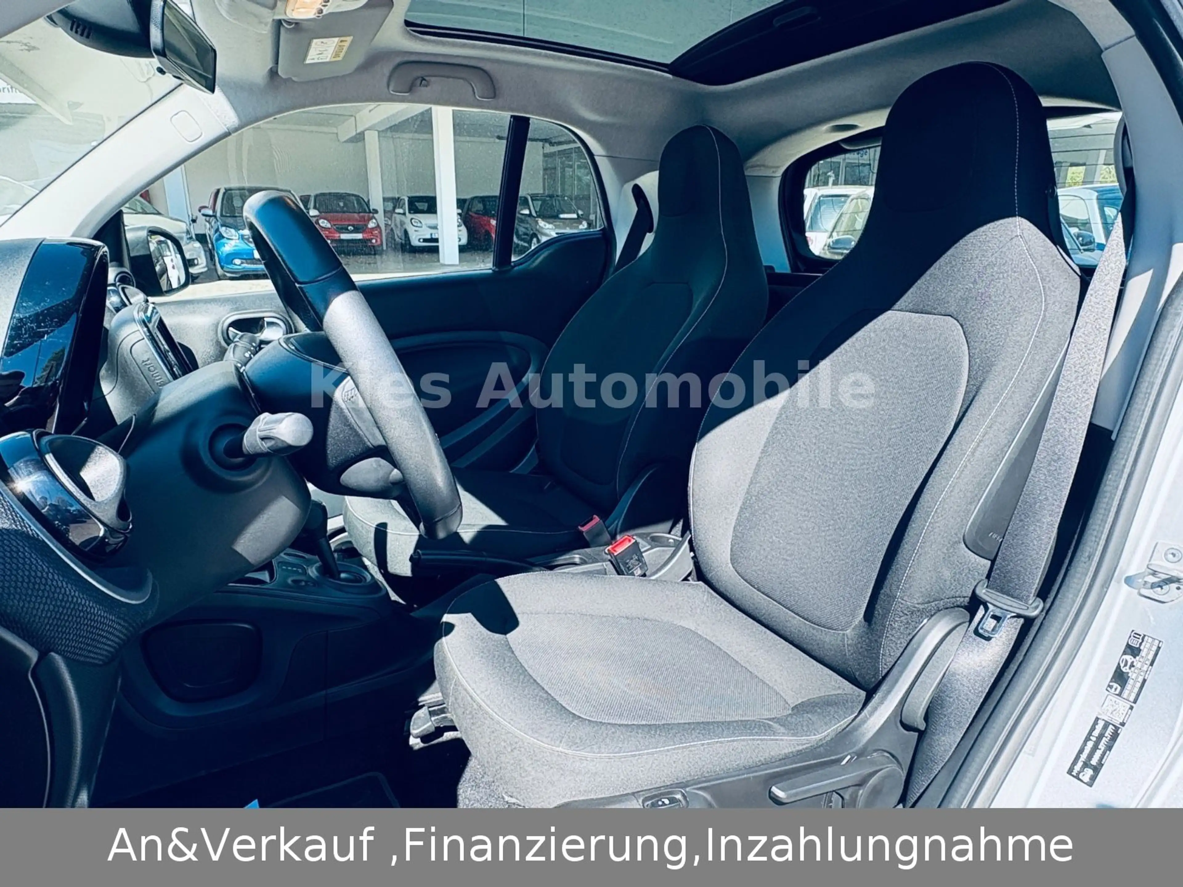 smart forTwo Passion AUTOM/NAVI/SITZH/PANO/KLIMA/TÜV — photo 9