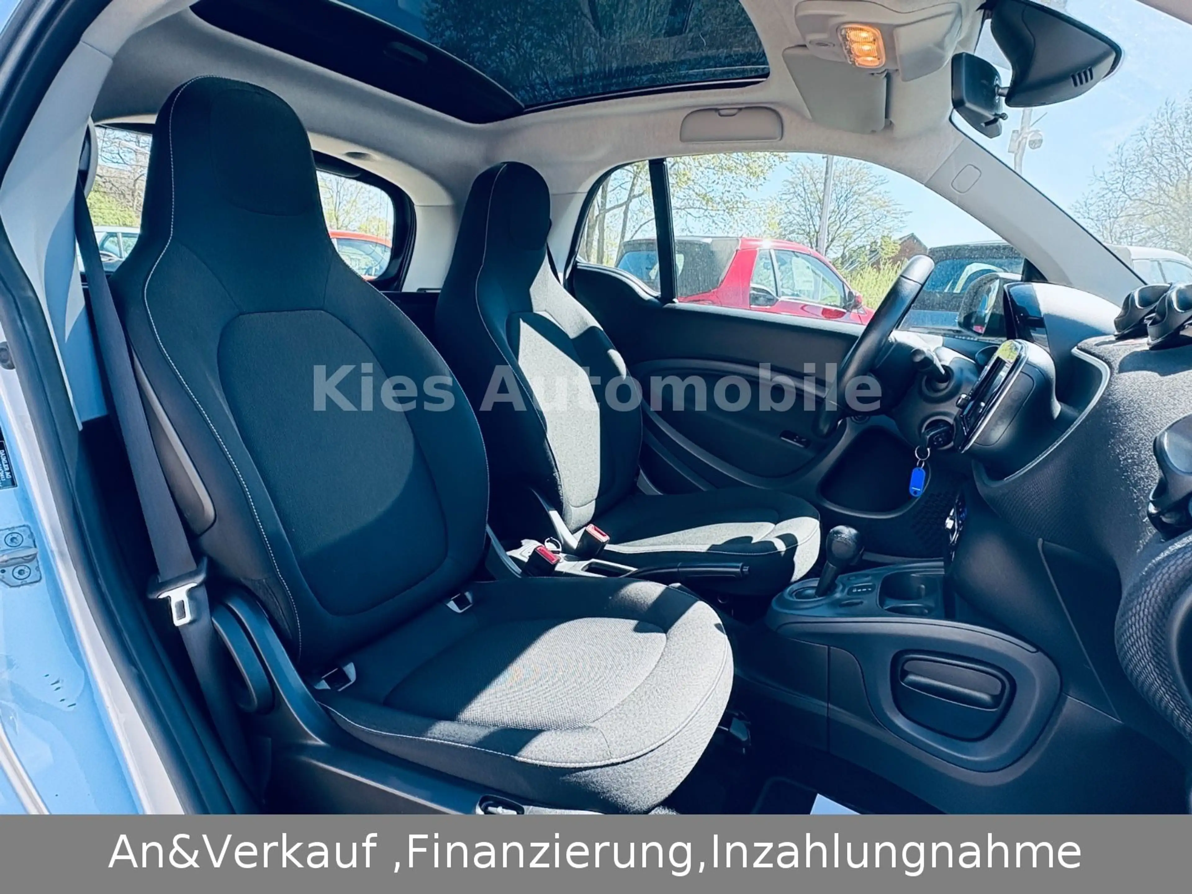 smart forTwo Passion AUTOM/NAVI/SITZH/PANO/KLIMA/TÜV — photo 14