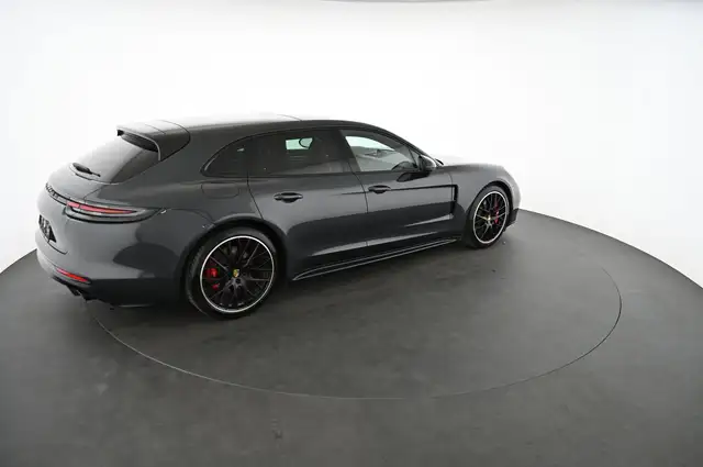 Porsche Panamera view 4