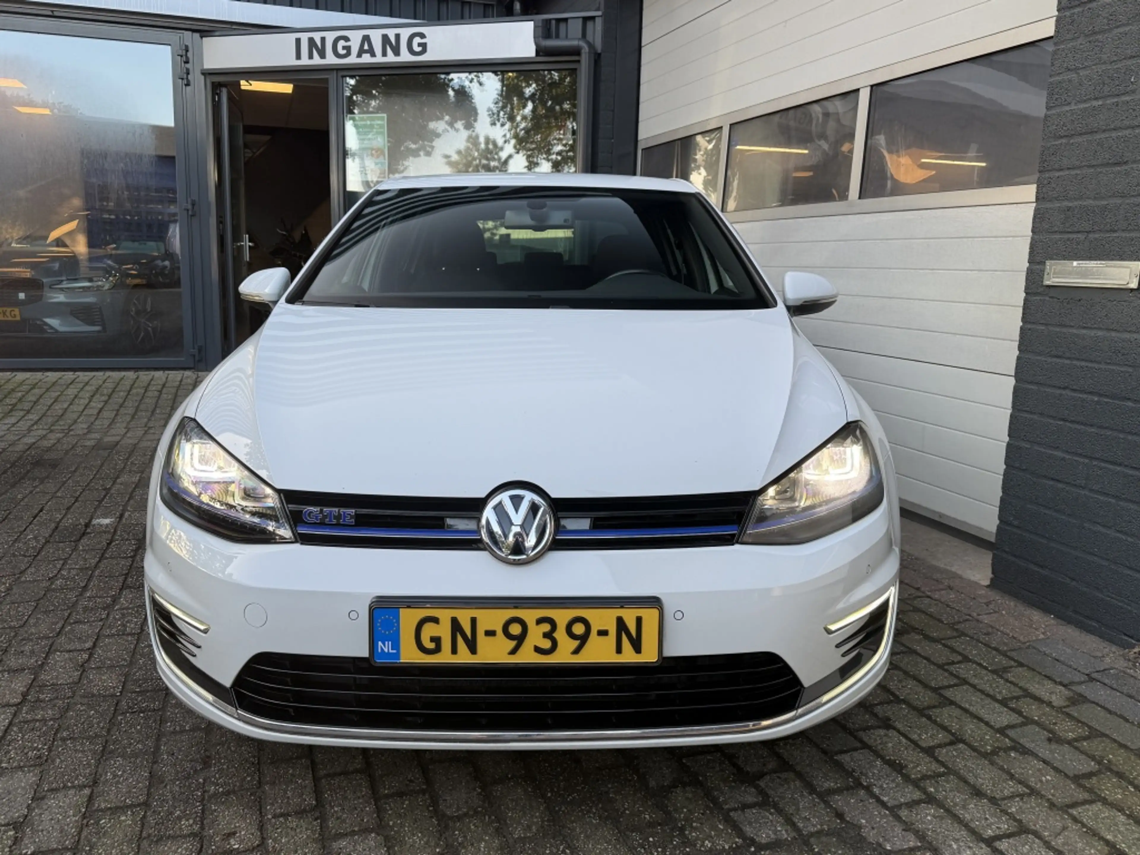 Volkswagen Golf GTE 1.4 TSI — photo 7