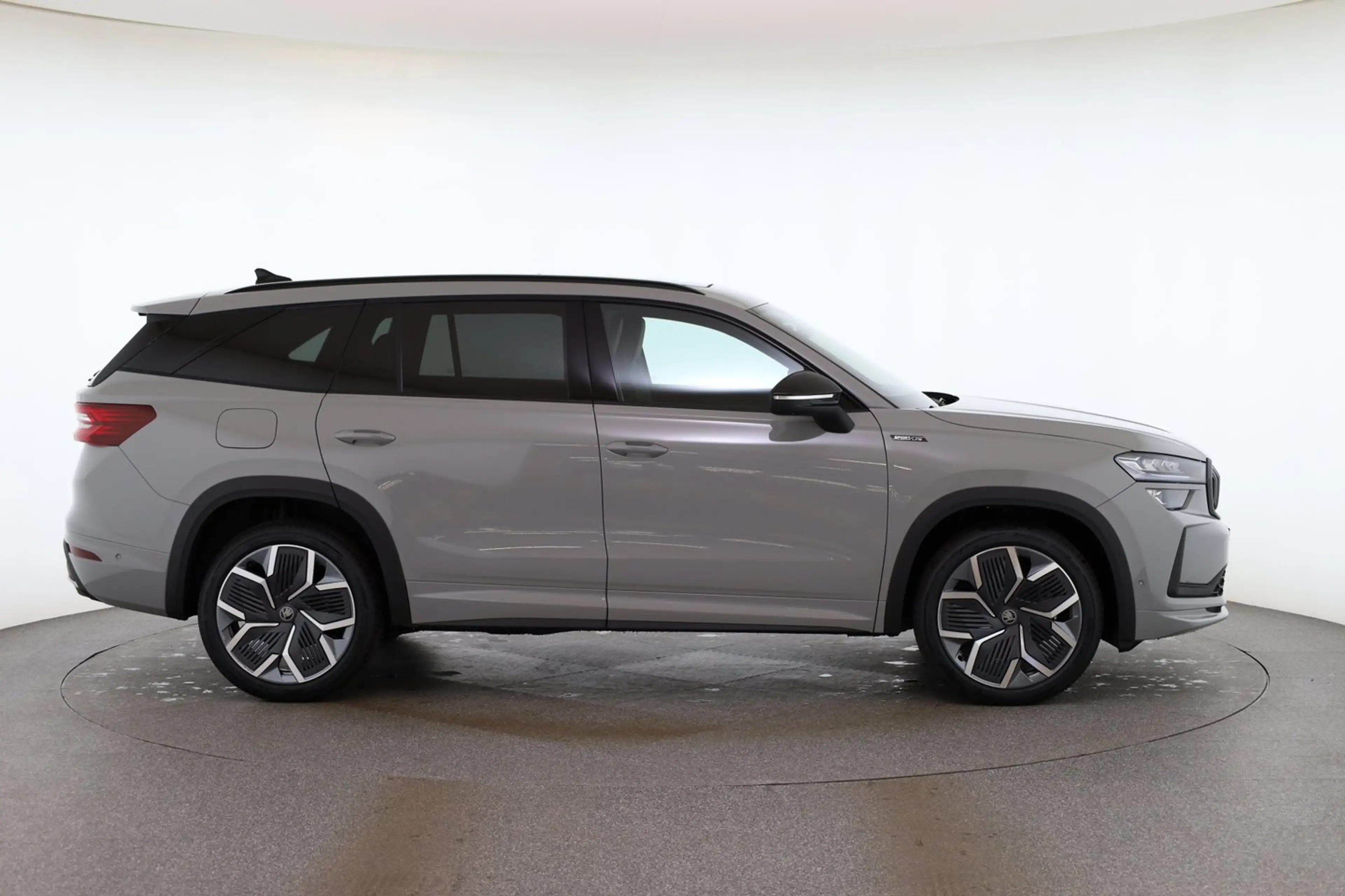 Skoda Kodiaq Sportline TDI DSG — photo 6