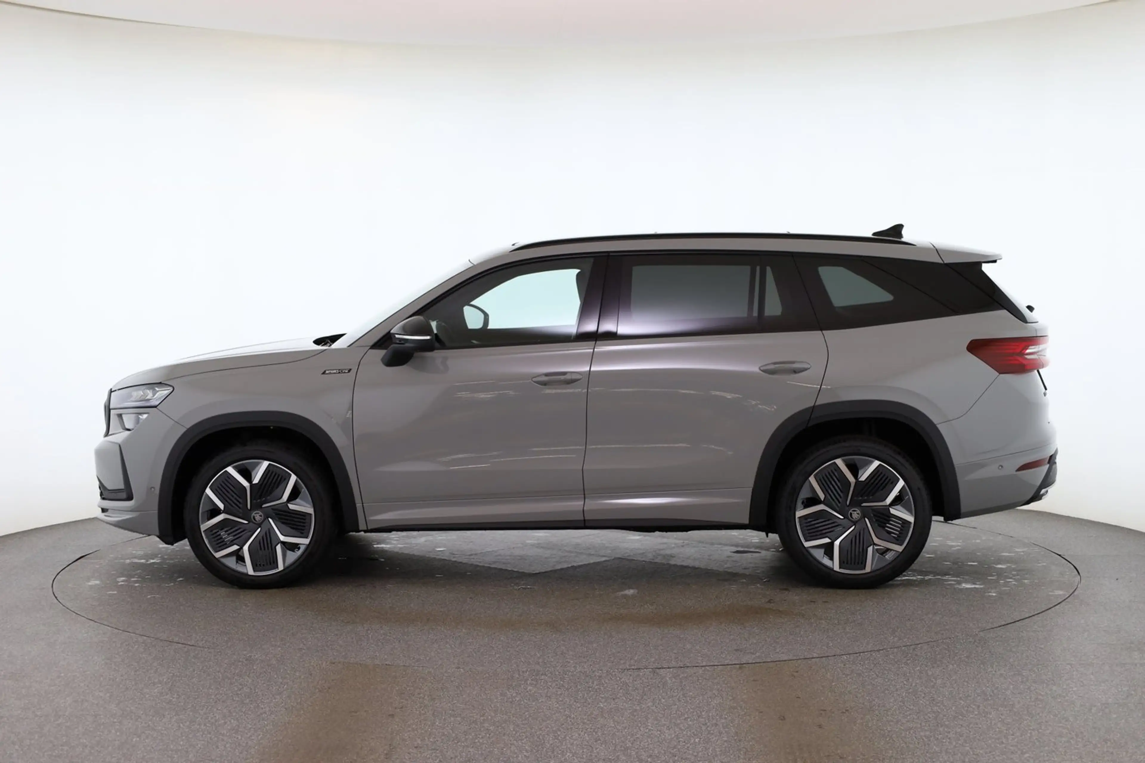 Skoda Kodiaq Sportline TDI DSG — photo 2