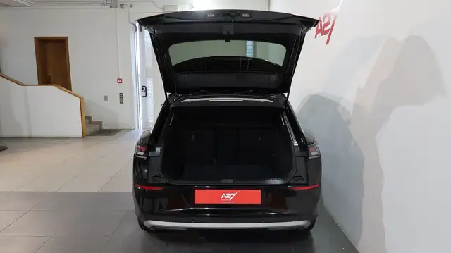 Volkswagen T-Roc view 14