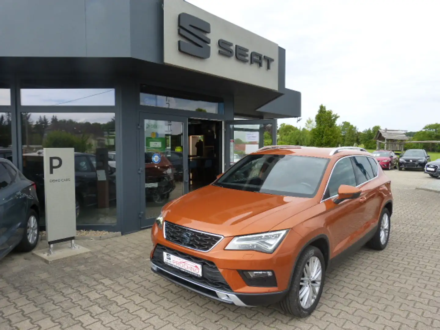 SEAT Ateca XCELLENCE SEAT Ateca XCELLENCE 2.0 TDI 150PS 4Driv Orange - 1