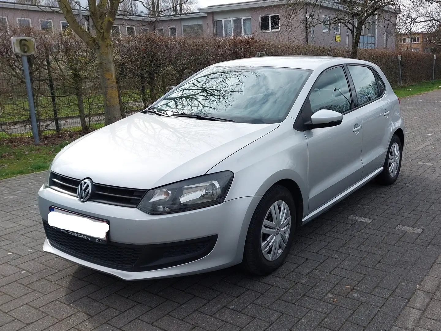 Volkswagen Polo Polo+1.2i+Trendline Argent - 2