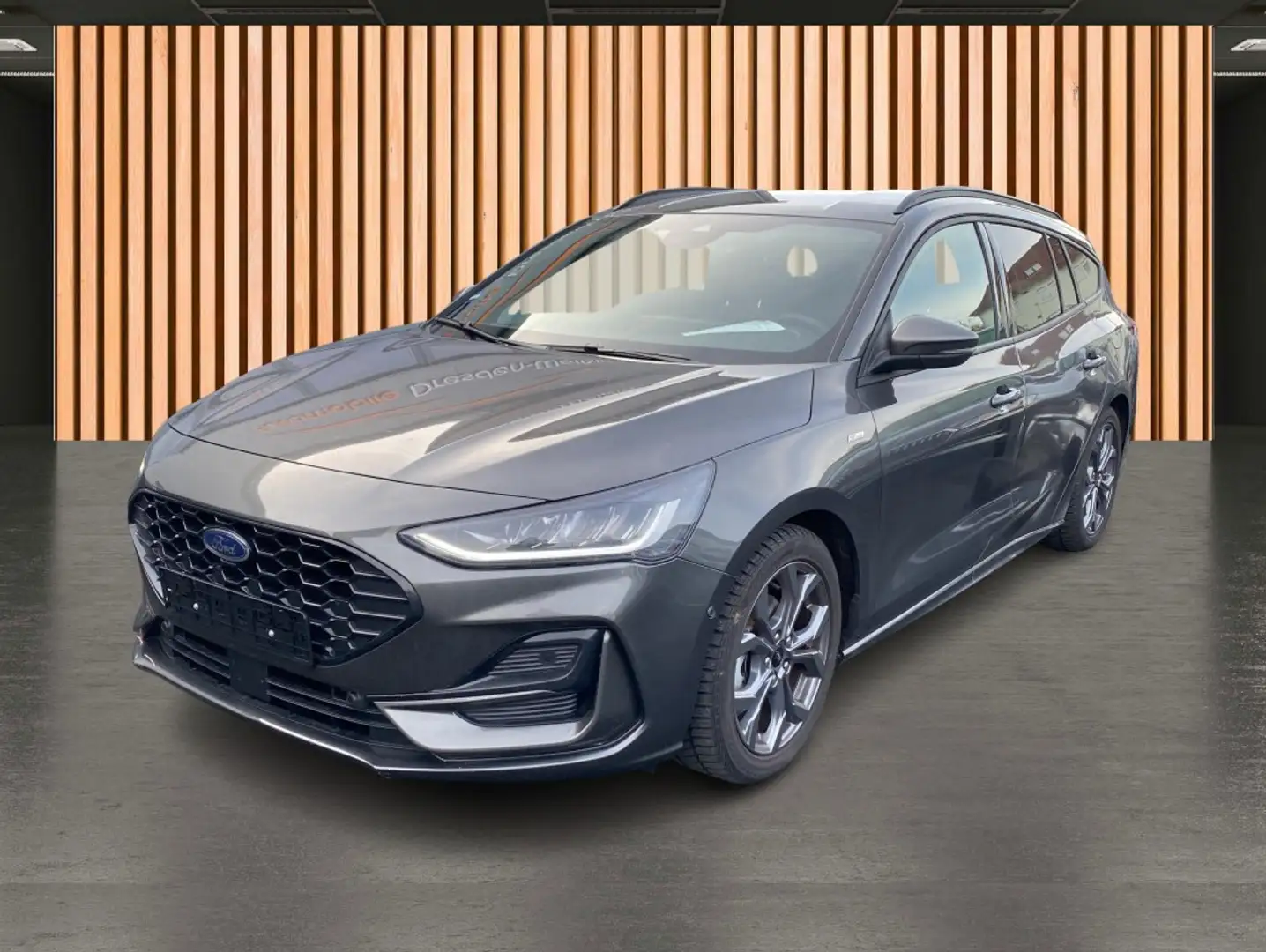 Ford Focus Turnier 1.0 EcoBoost ST-Line Design*Navi* Grau - 2