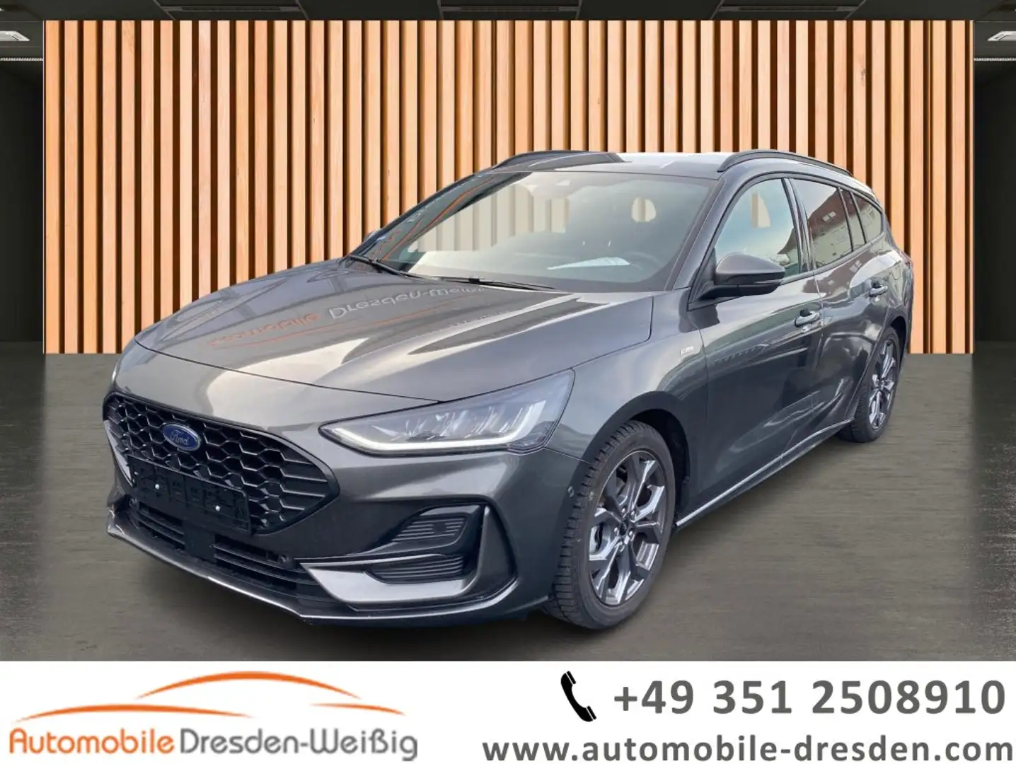 Ford Focus Turnier 1.0 EcoBoost ST-Line Design*Navi* Grau - 1