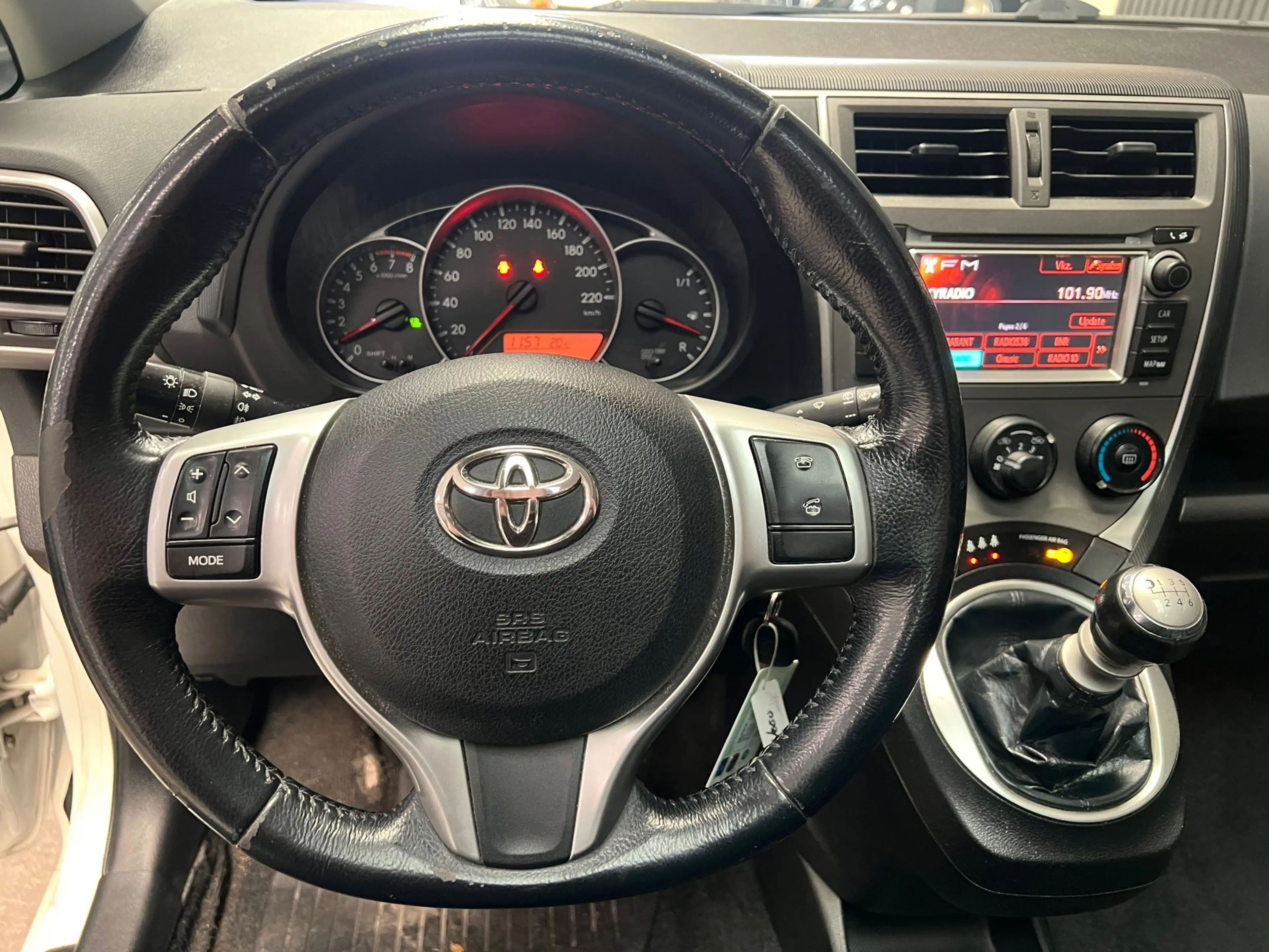 Toyota Verso-S 1.3 VVT-i Dynamic - PANO - Goed onderhouden - Rijk — photo 13