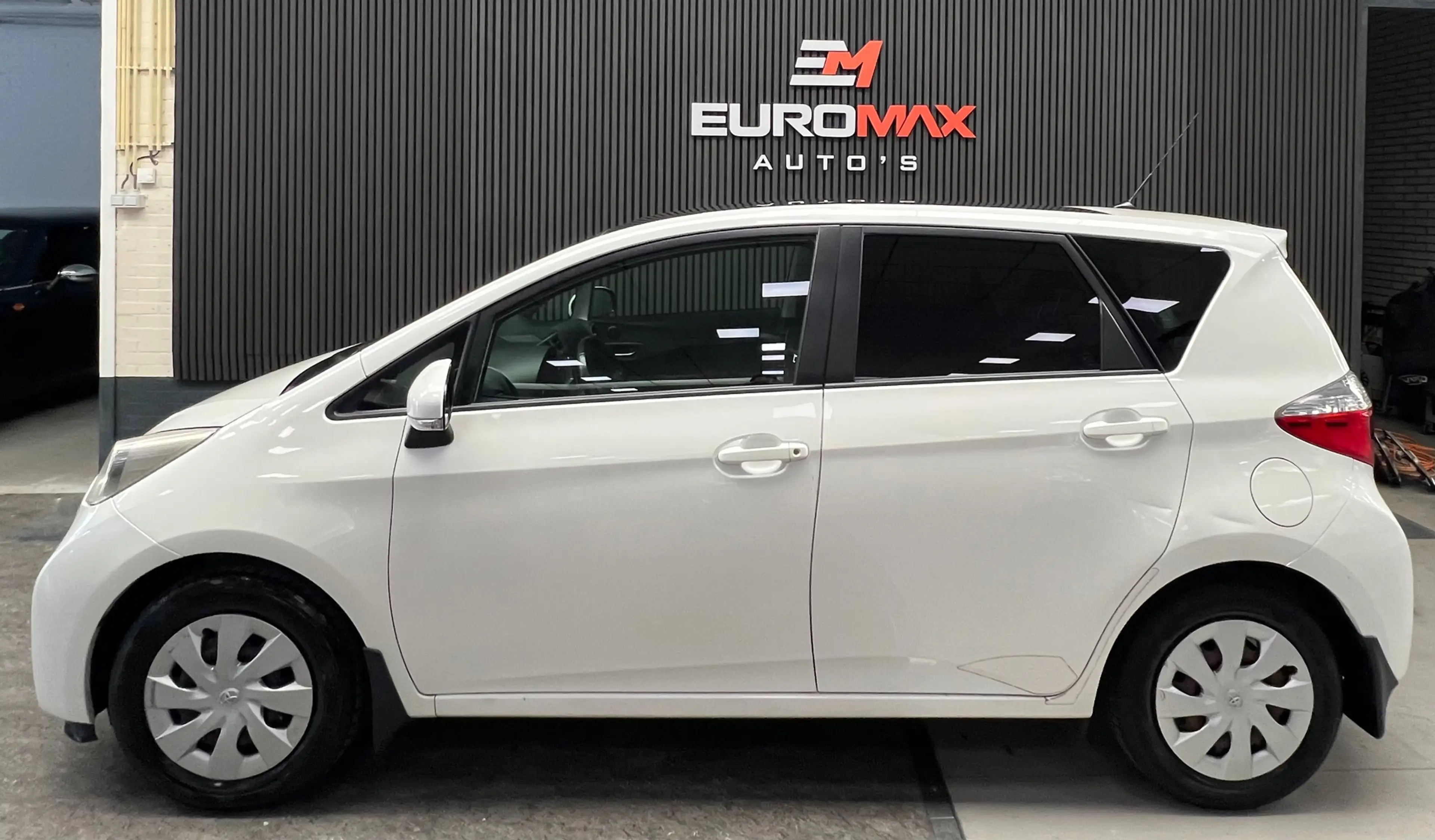 Toyota Verso-S 1.3 VVT-i Dynamic - PANO - Goed onderhouden - Rijk — photo 6
