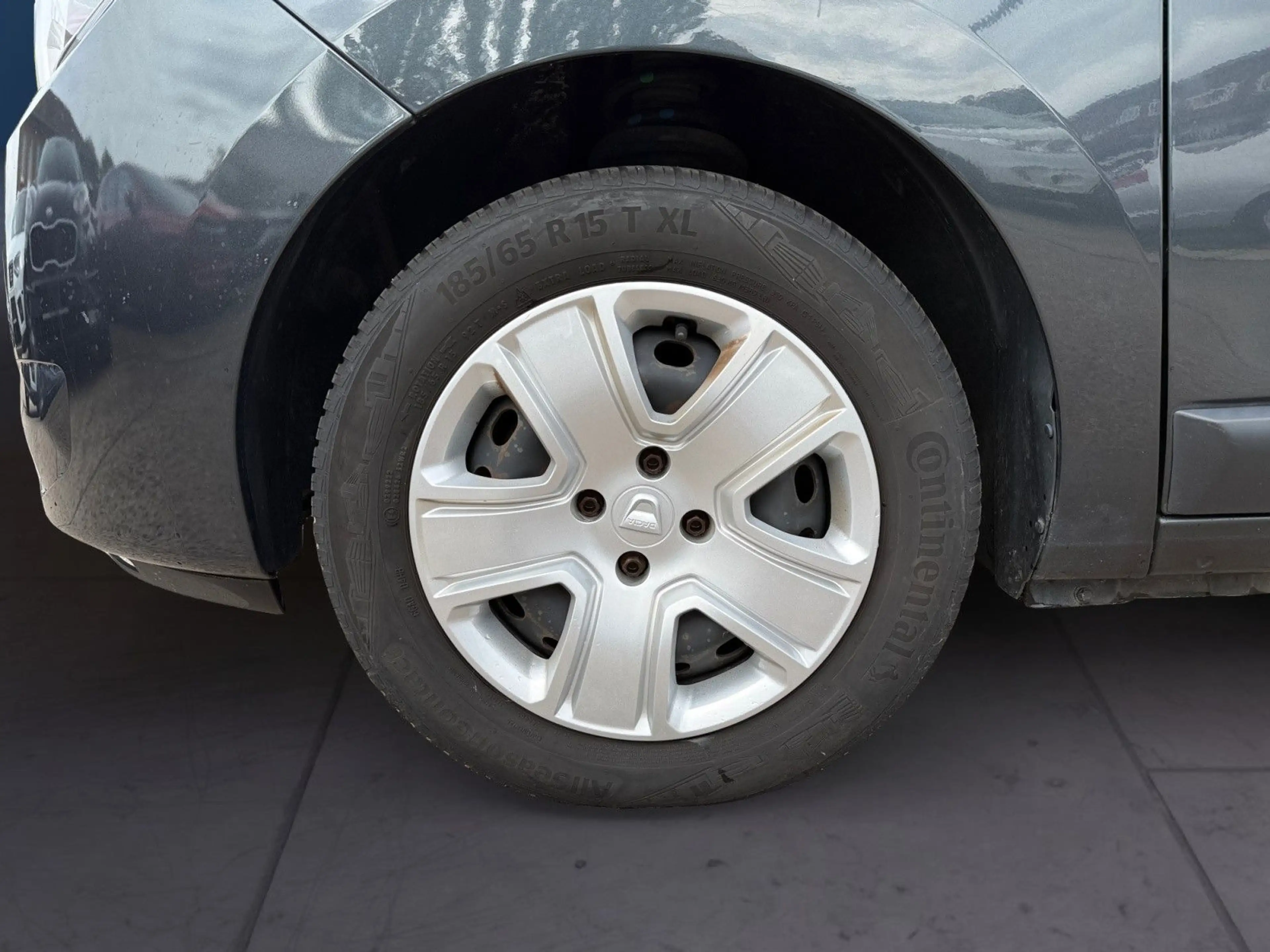 Dacia Lodgy 1.6 Laureate — photo 15