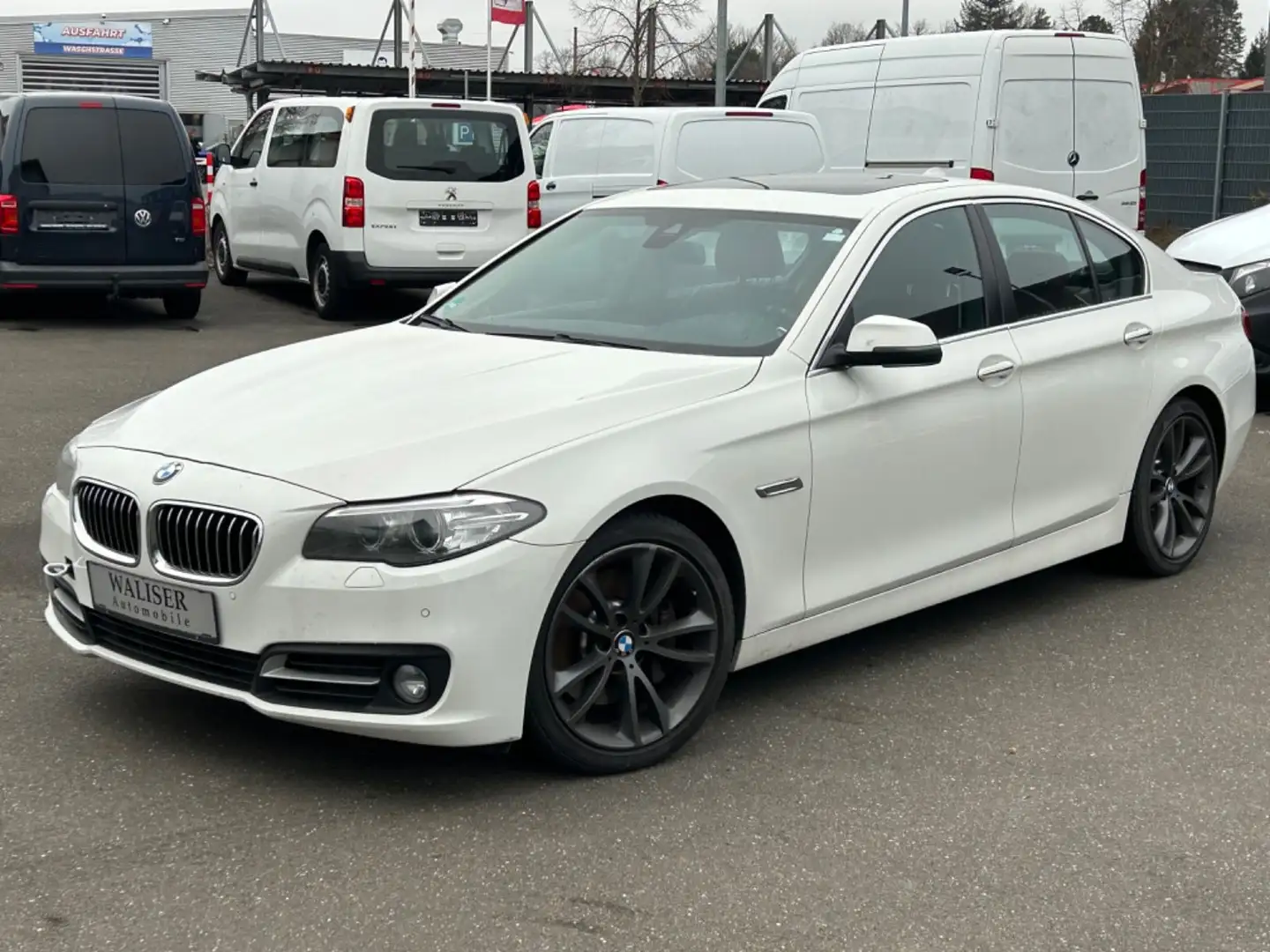 BMW 530 d Lim. SAG *Bi-Xenon*NaviProf.*Leder braun* Белый - 2