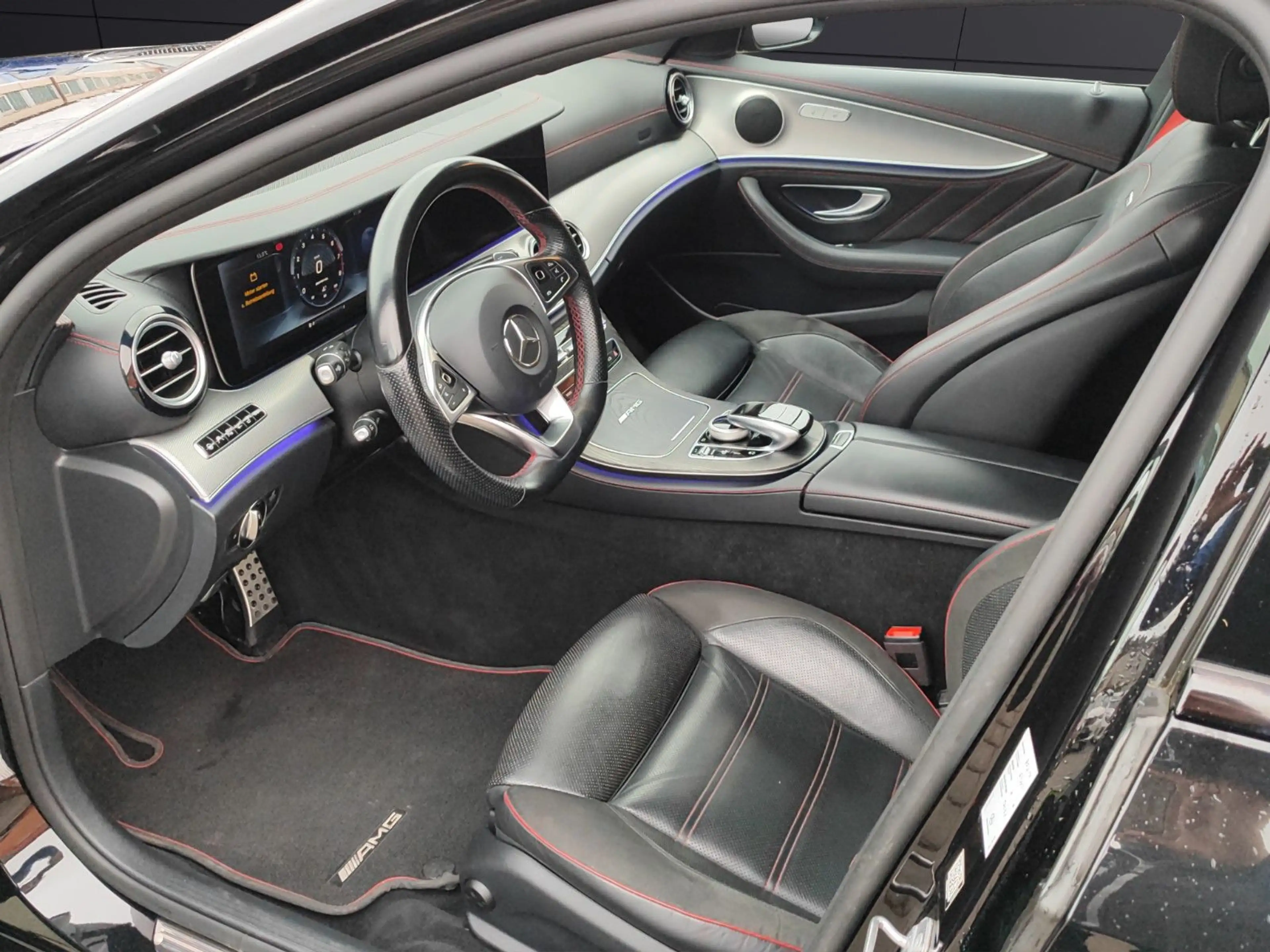 Mercedes-Benz E 43 AMG 4Matic*Head-up*Pano*360°*Ambiente* — photo 9