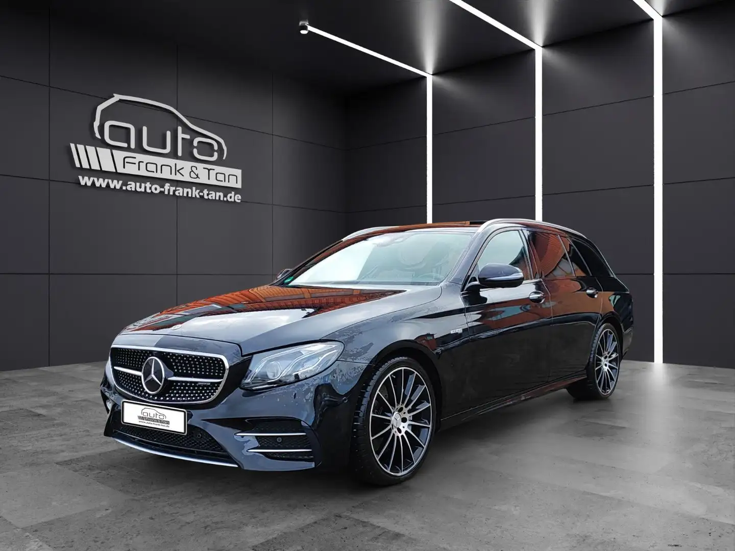 Mercedes-Benz E 43 AMG 4Matic*Head-up*Pano*360°*Ambiente* Schwarz - 1