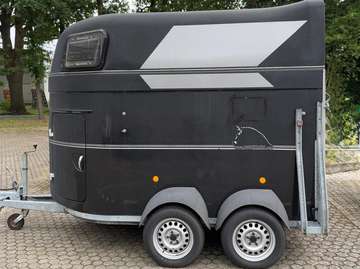 Master S 2,4t 2-Pferdeanhänger