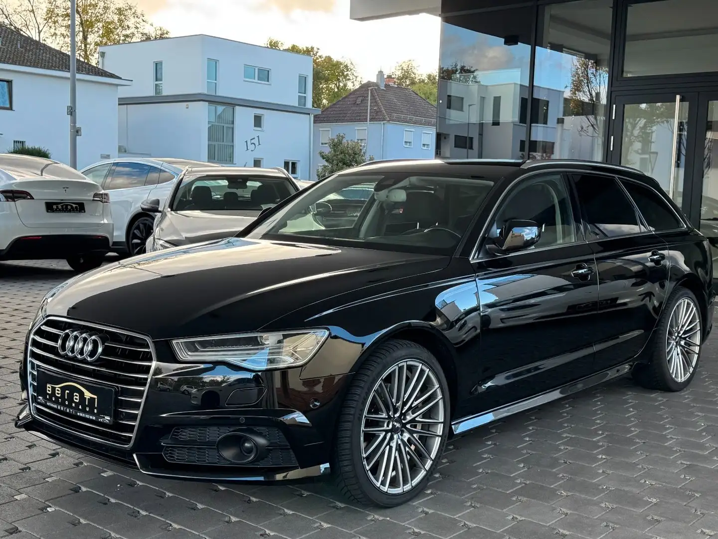 Audi A6 2.0TDI 140kW Avant S-tronic|ACC|HuD|elAHK|20" Schwarz - 1