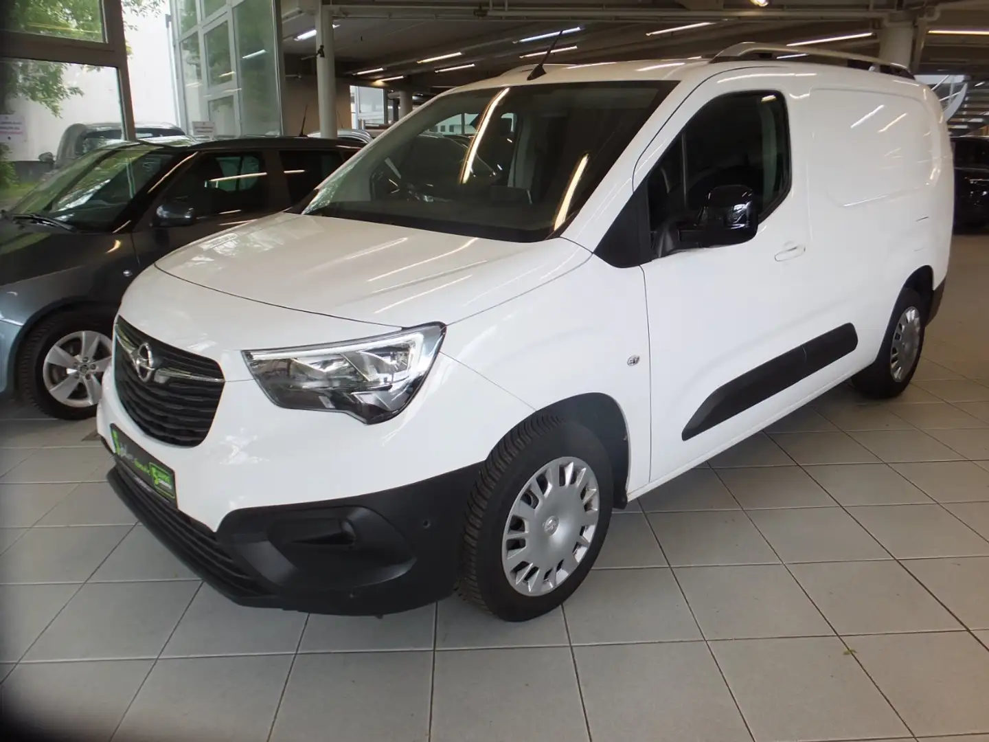Opel Combo CARGO AUTOMATIK erhöhte Nutzlast XL Weiß - 2