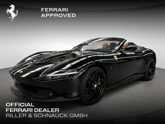 Ferrari Roma Spider / Lenkrad mit physischen Knöpfen