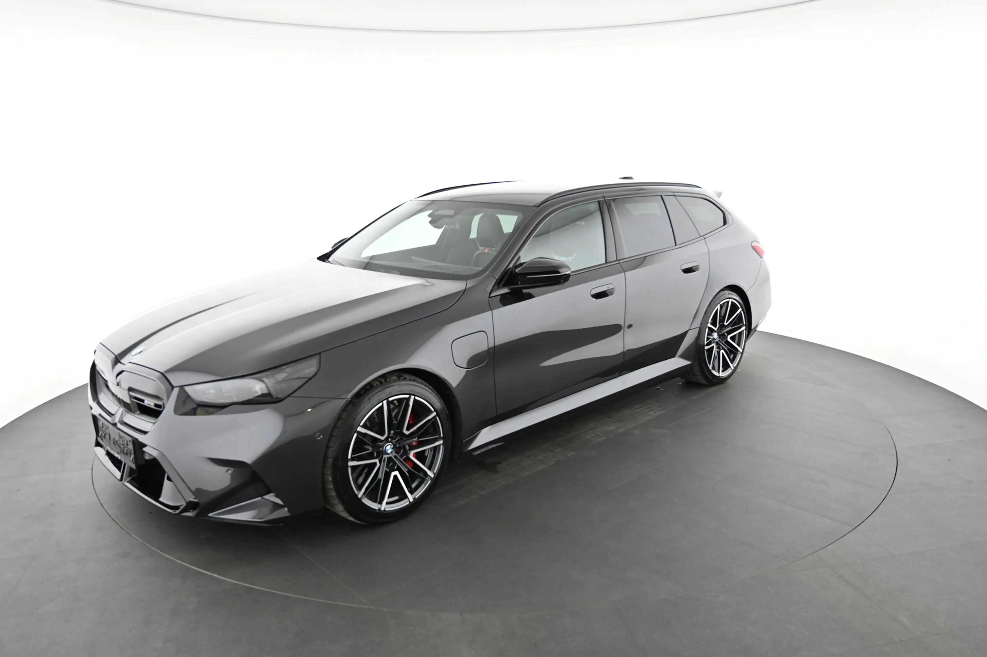 BMW M5 - M5 xDrive — photo 3