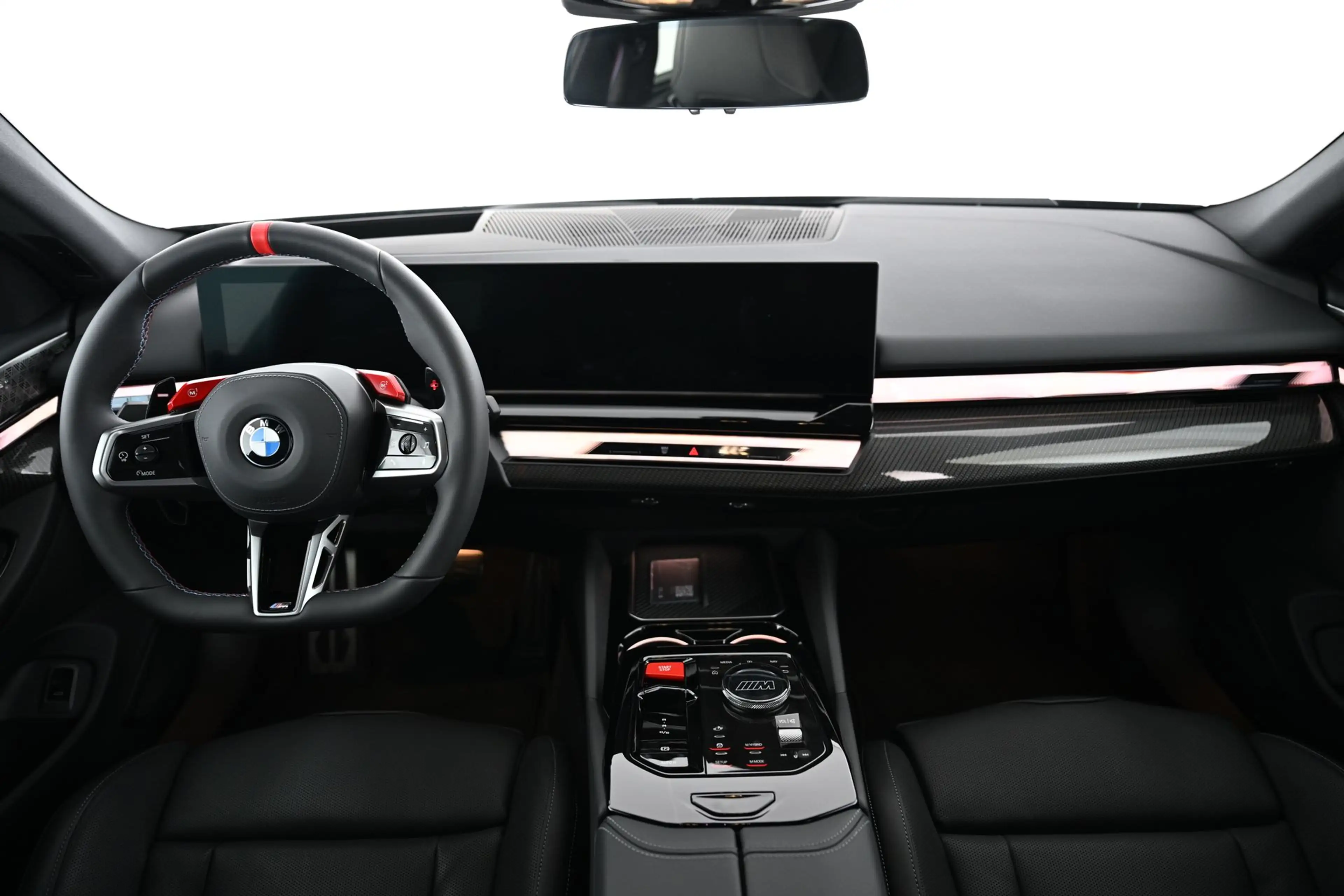 BMW M5 - M5 xDrive — photo 20