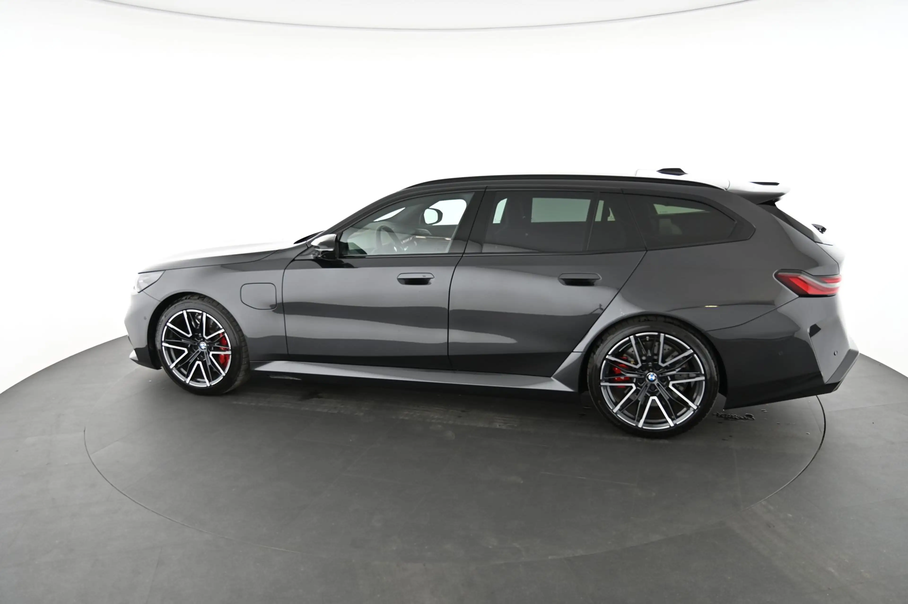 BMW M5 - M5 xDrive — photo 7