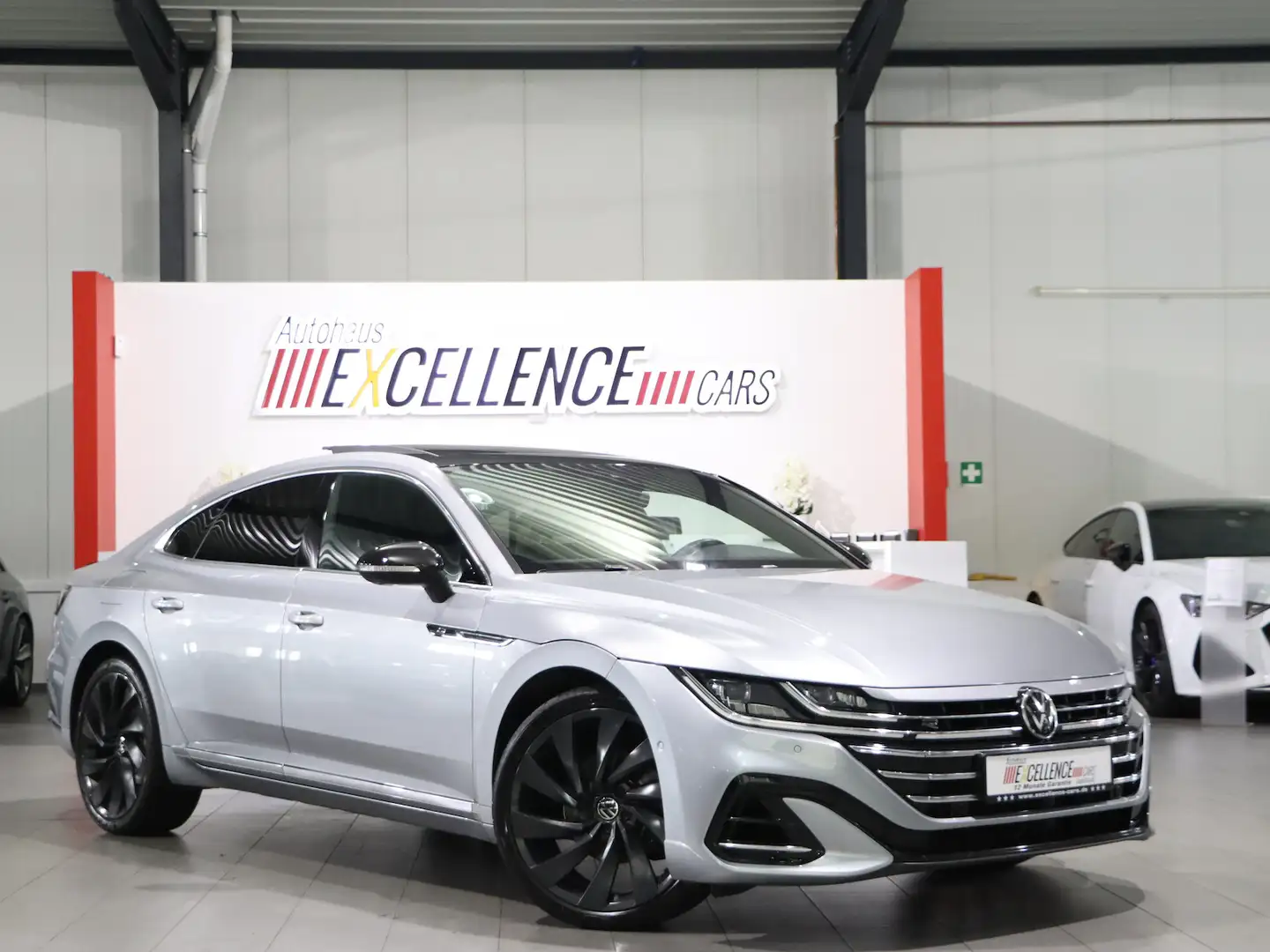 Volkswagen Arteon 2.0 TDI DSG 4M IQ R-LINE SPORT / PANORAMA Silber - 1