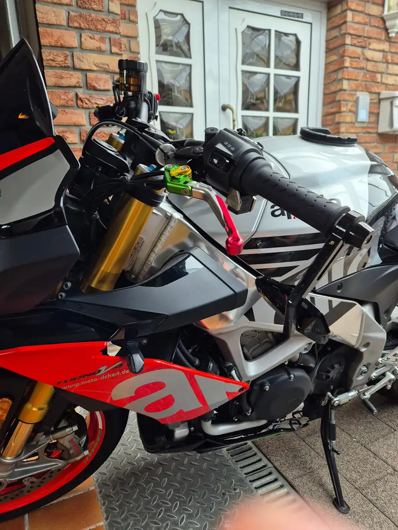 Aprilia Tuono - 2