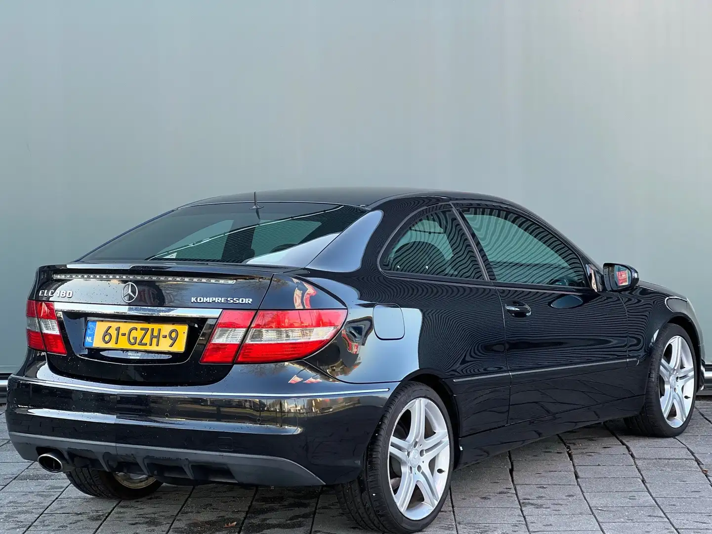 Mercedes-Benz CLC BWJ 2008 | 180 K. 143PK Prestige | CLIMA | NAVI | Negro - 2