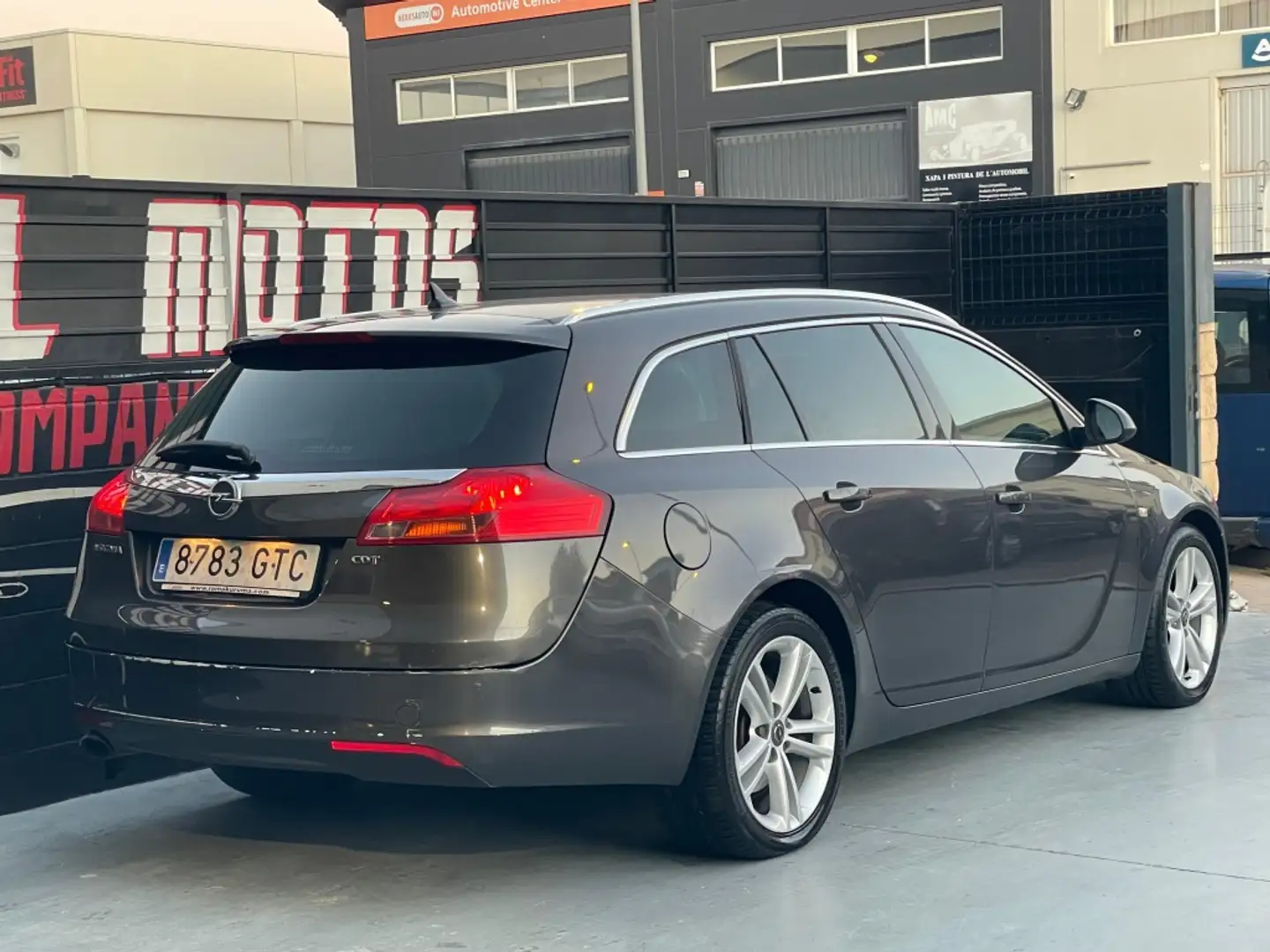 Opel Insignia ST 2.0CDTI Edition 160 Grau - 2