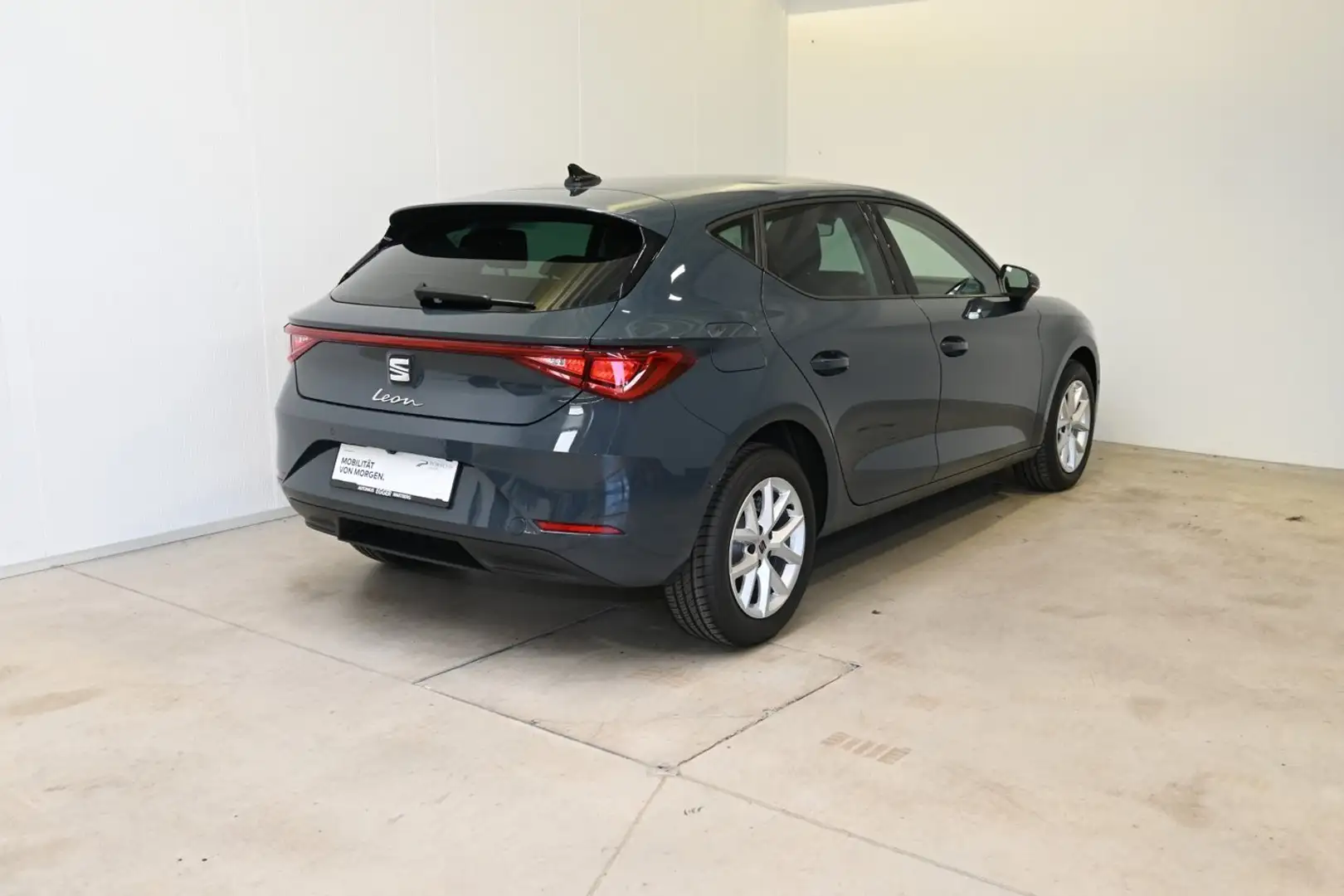SEAT Leon Style Edition 1.5 TSI 115 PS Blau - 2