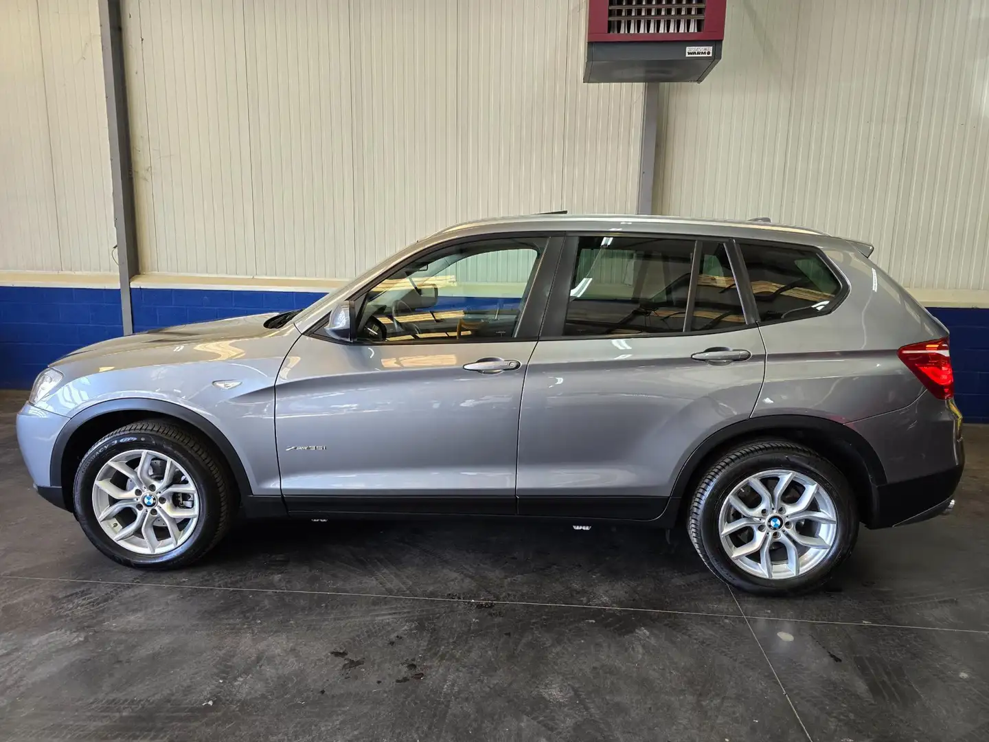 BMW X3 XDrive35i High Executive Grijs - 2