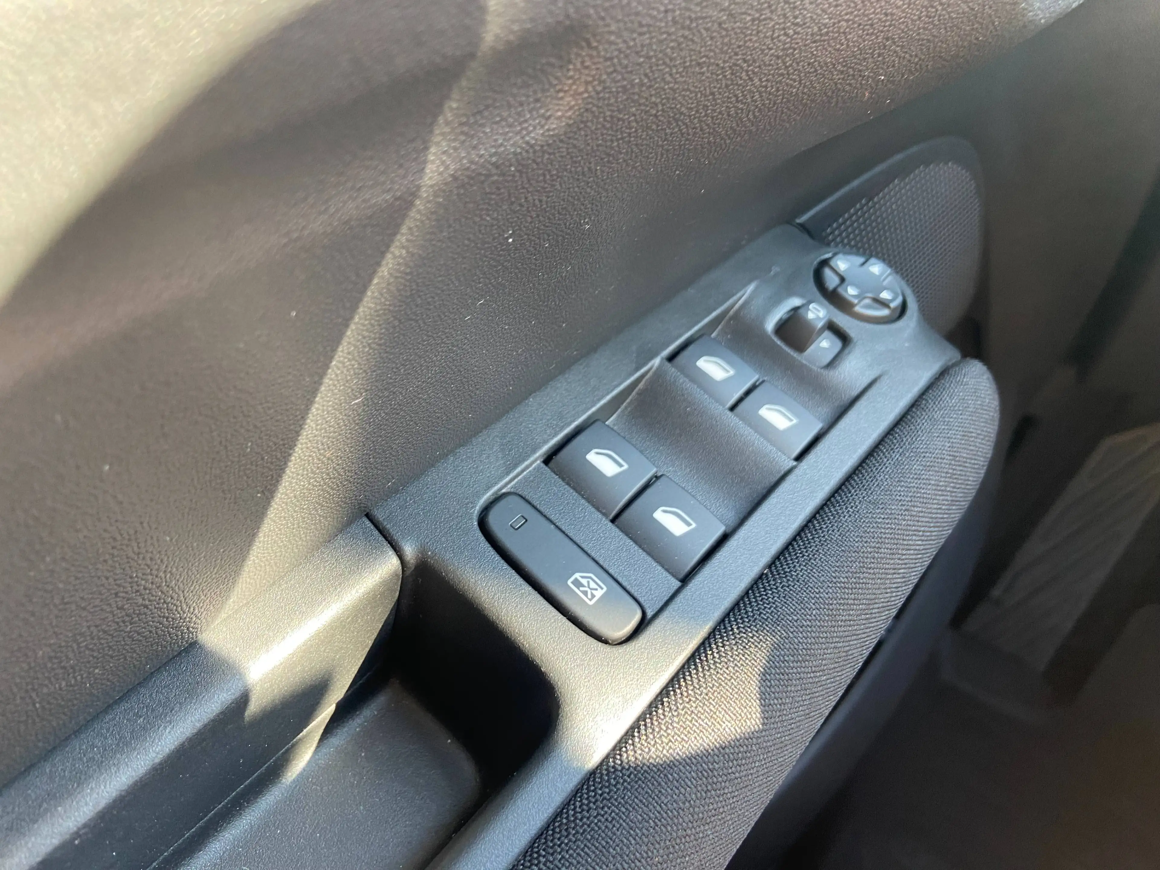 Citroen C3 Aircross 1.2 PureTech 4800km NAVI CRUISE ALU — photo 8